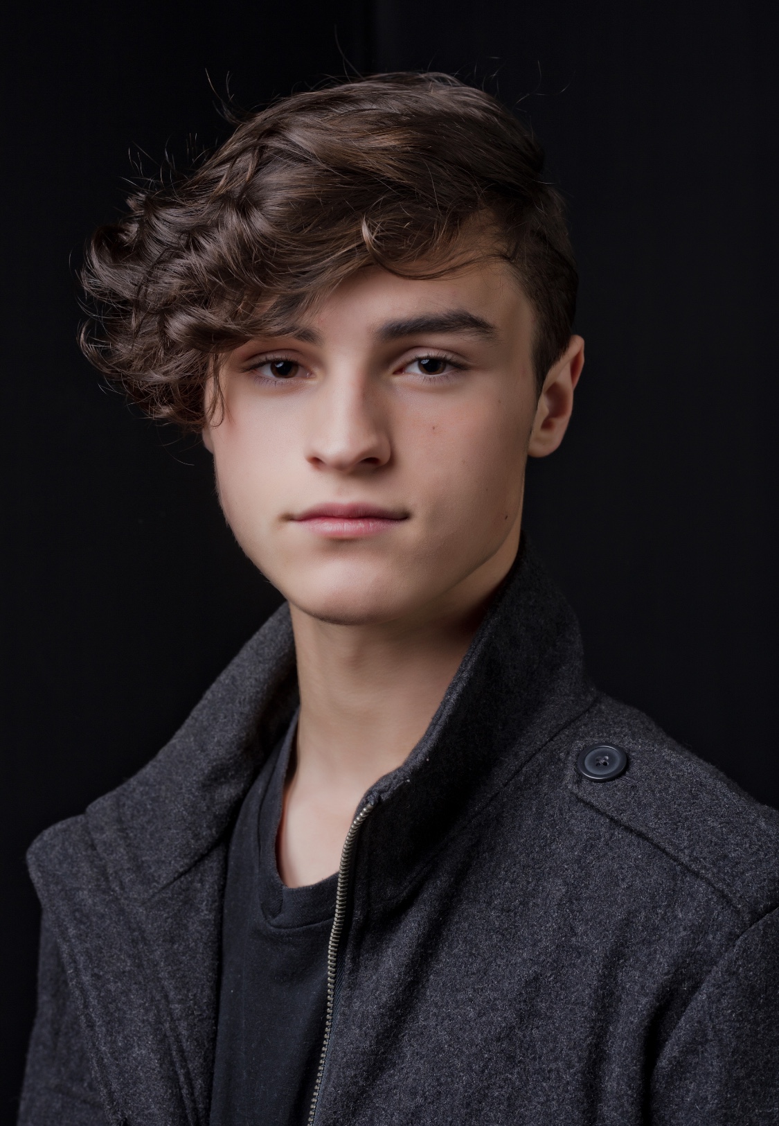 actor Devin Henry large photo