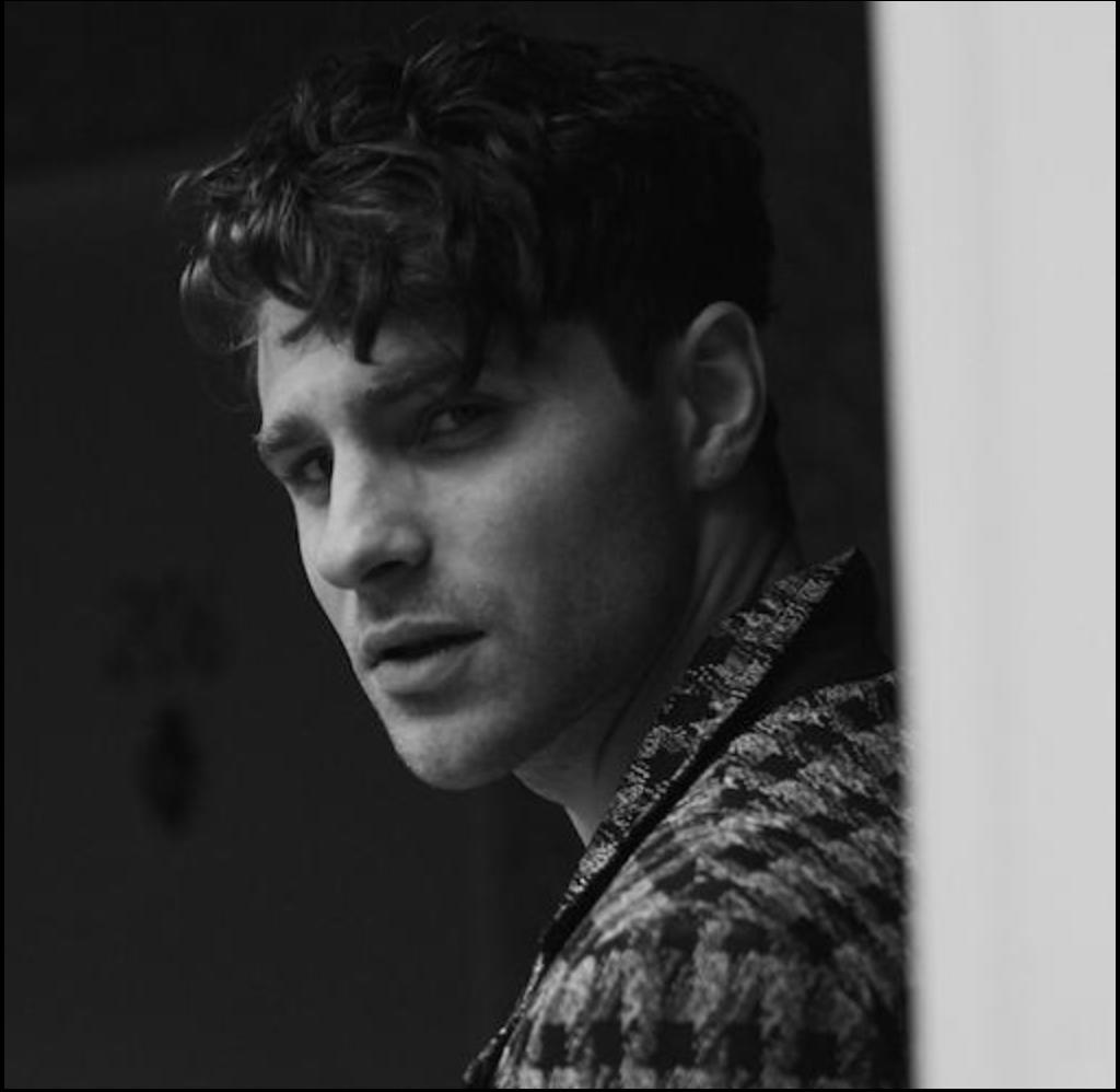 actor David Garelik large photo