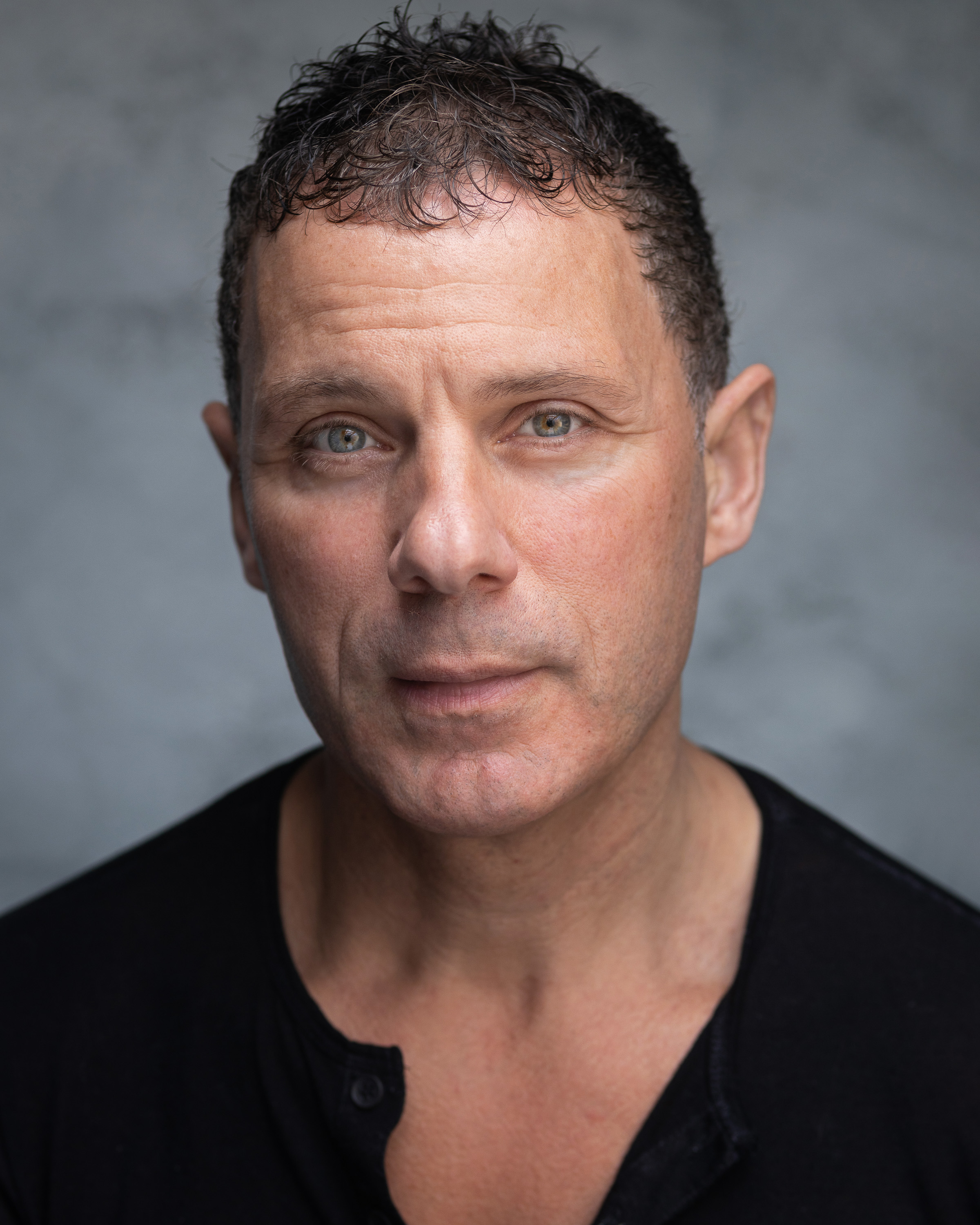 actor Cengiz Dervis large photo