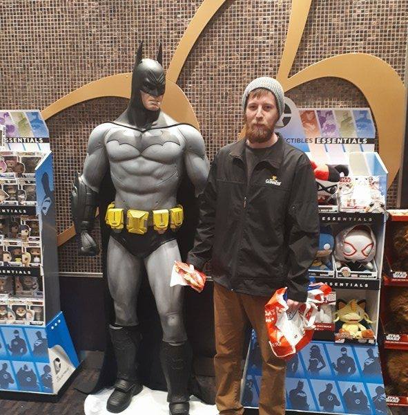 actor Robert Fotheringham large photo