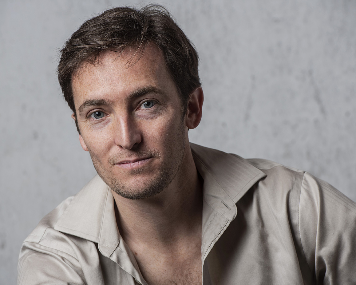 actor Vince Eisenson large photo