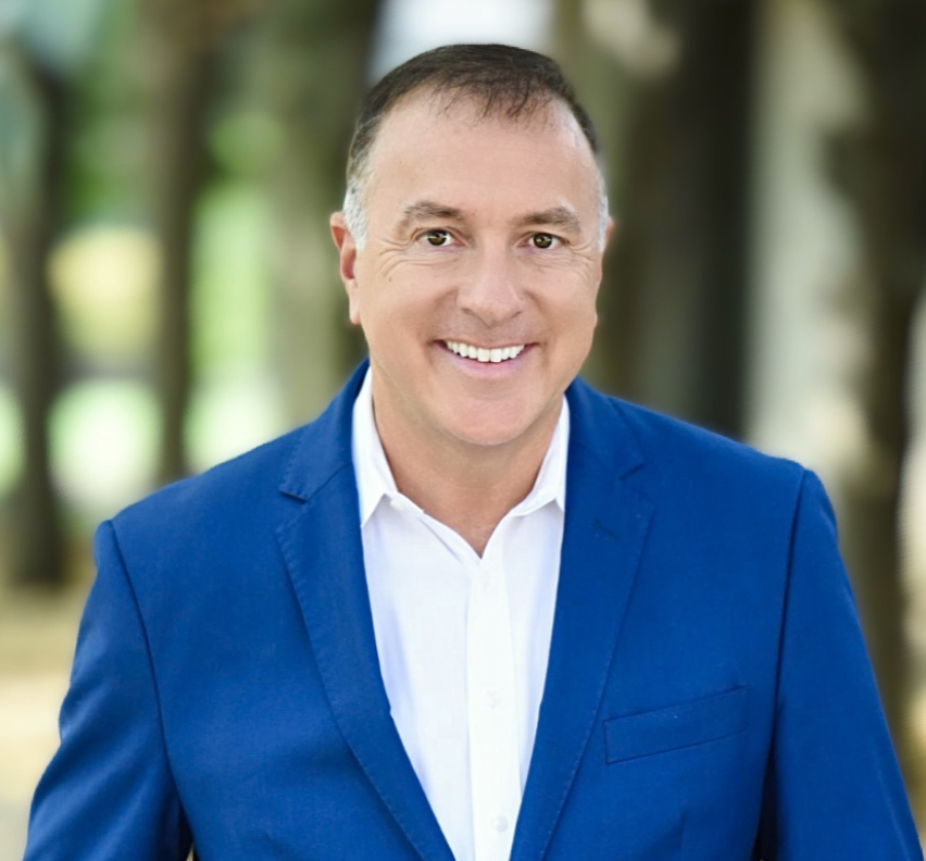 actor Michael Alan Collette large photo