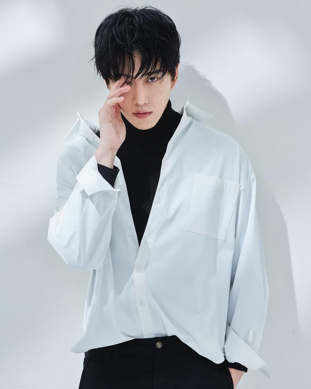 actor Mike Angelo large photo