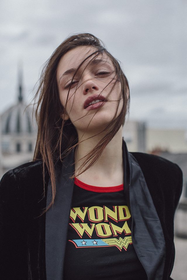 actor Eva Danino large photo