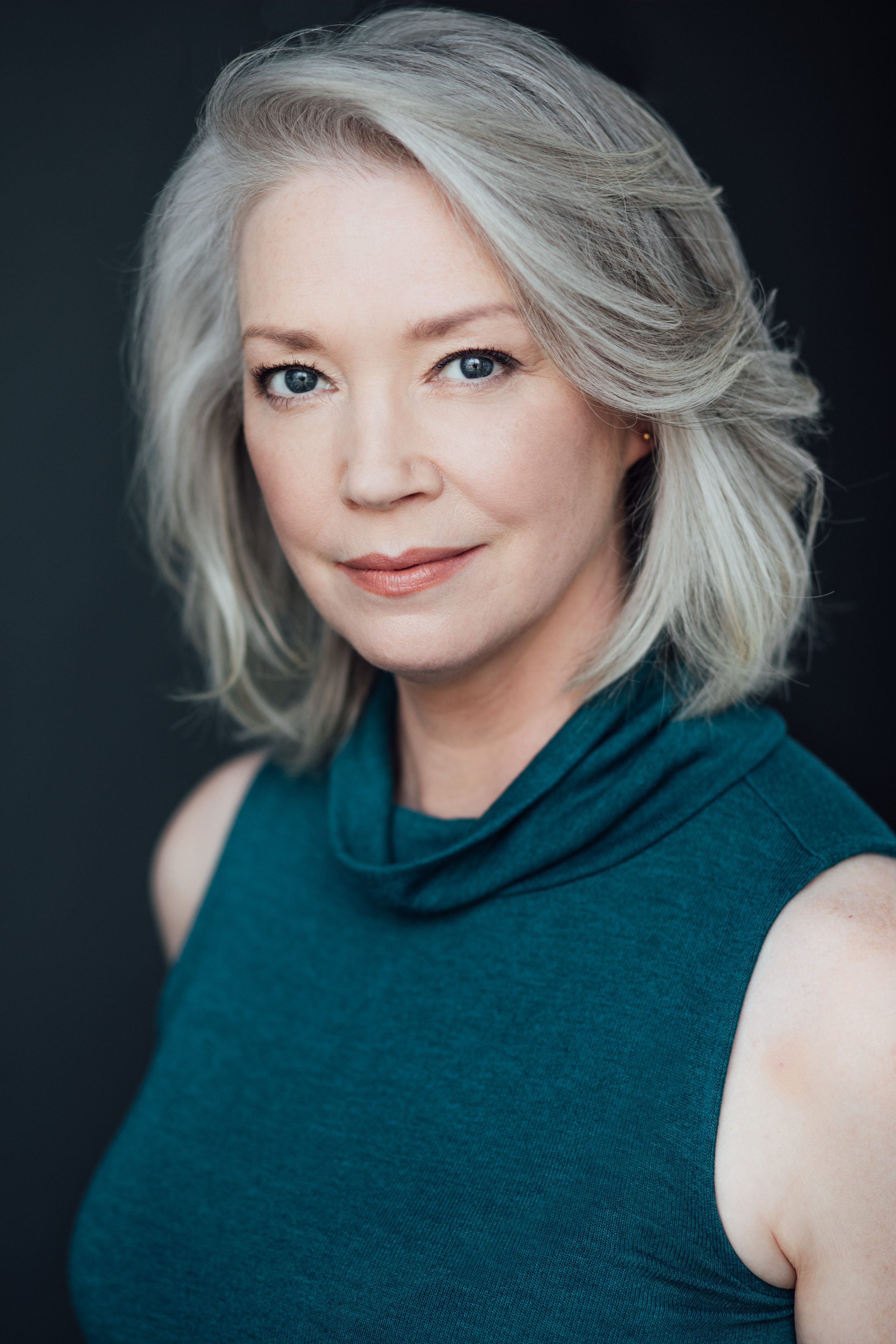 actor Jennifer Wigmore large photo