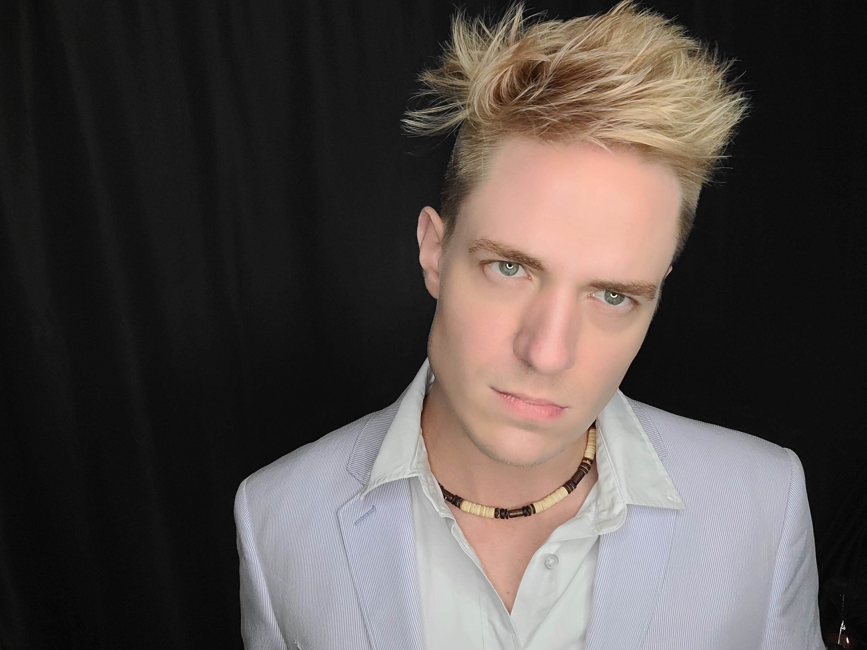 actor Mark Bogumil large photo