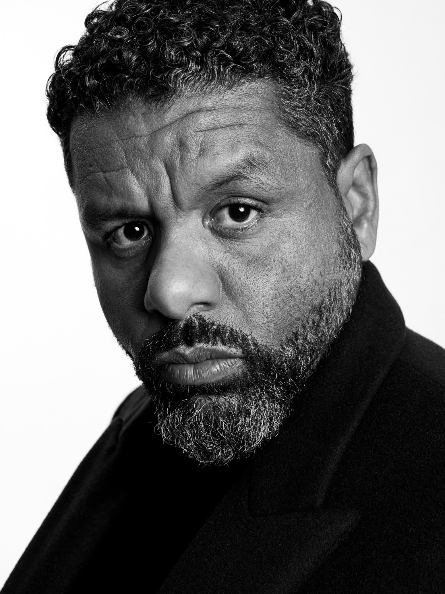 actor Youssef Hajdi large photo