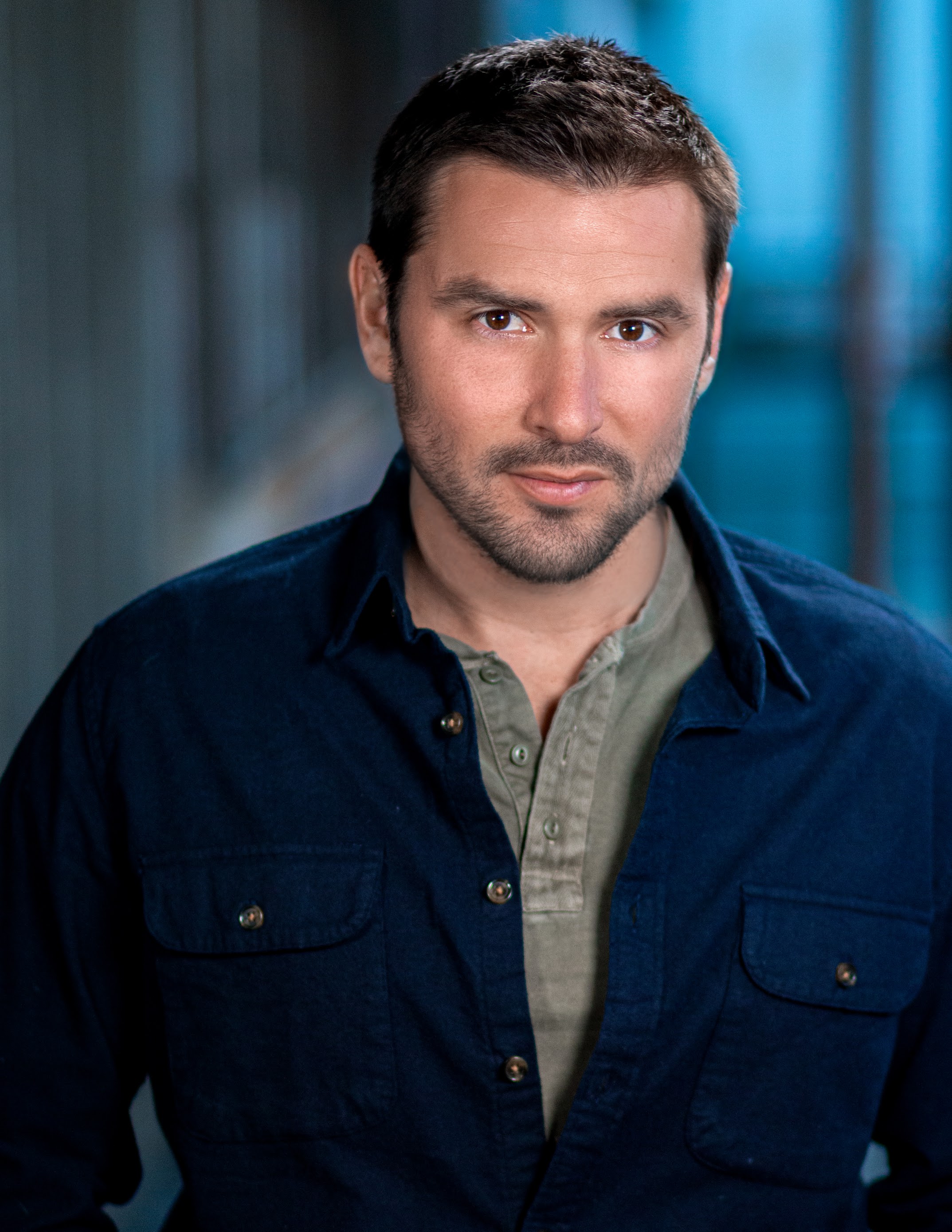 actor Lawrence Gilligan large photo