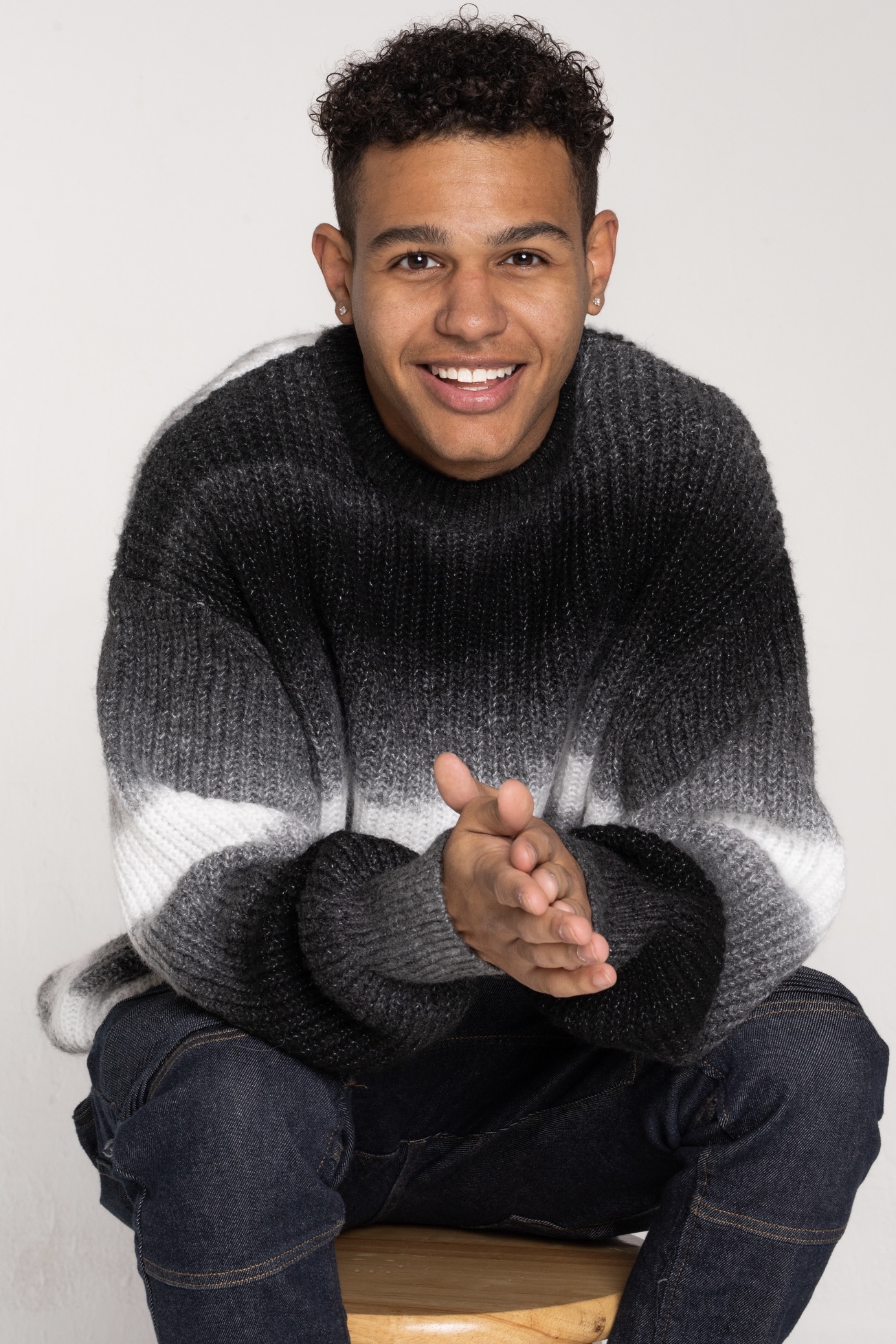 actor Tyler Lofton large photo