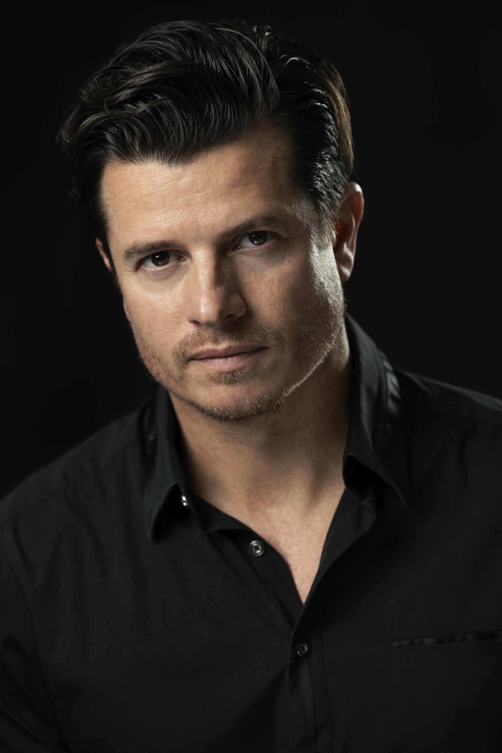 actor Joel Pierce large photo