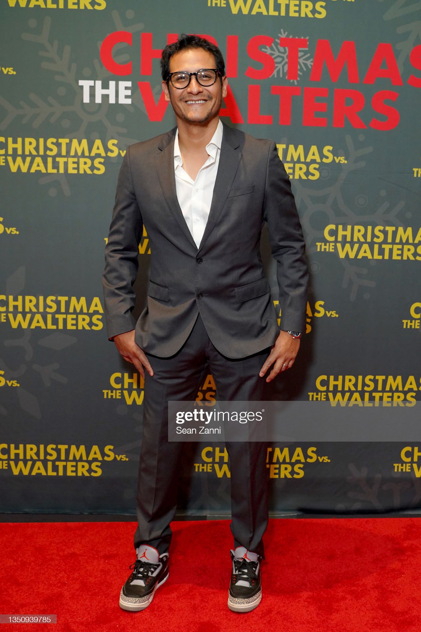 actor Jaime Zevallos large photo