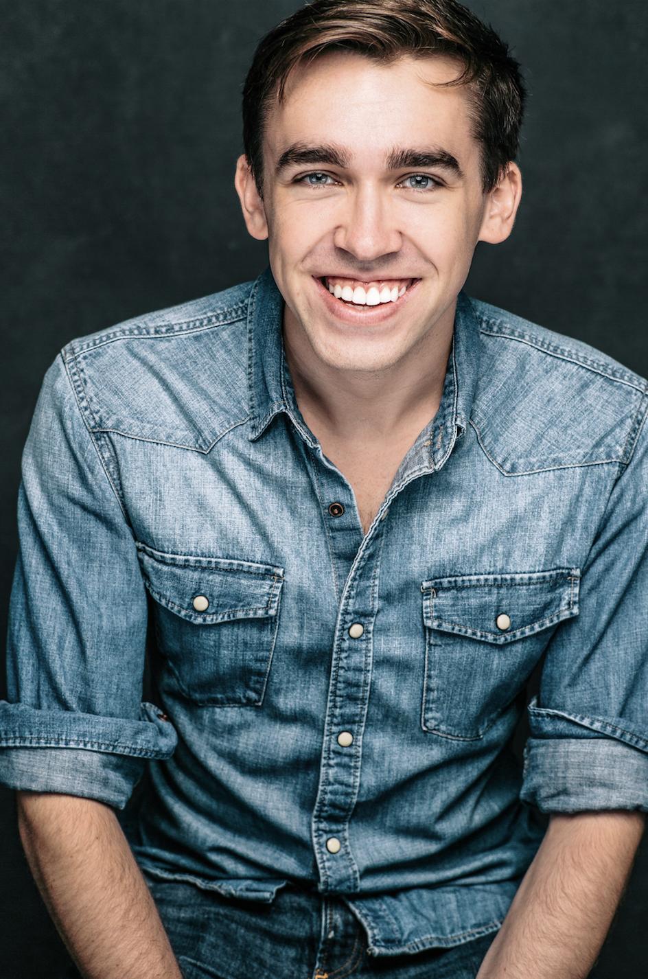 actor Michael Waller large photo