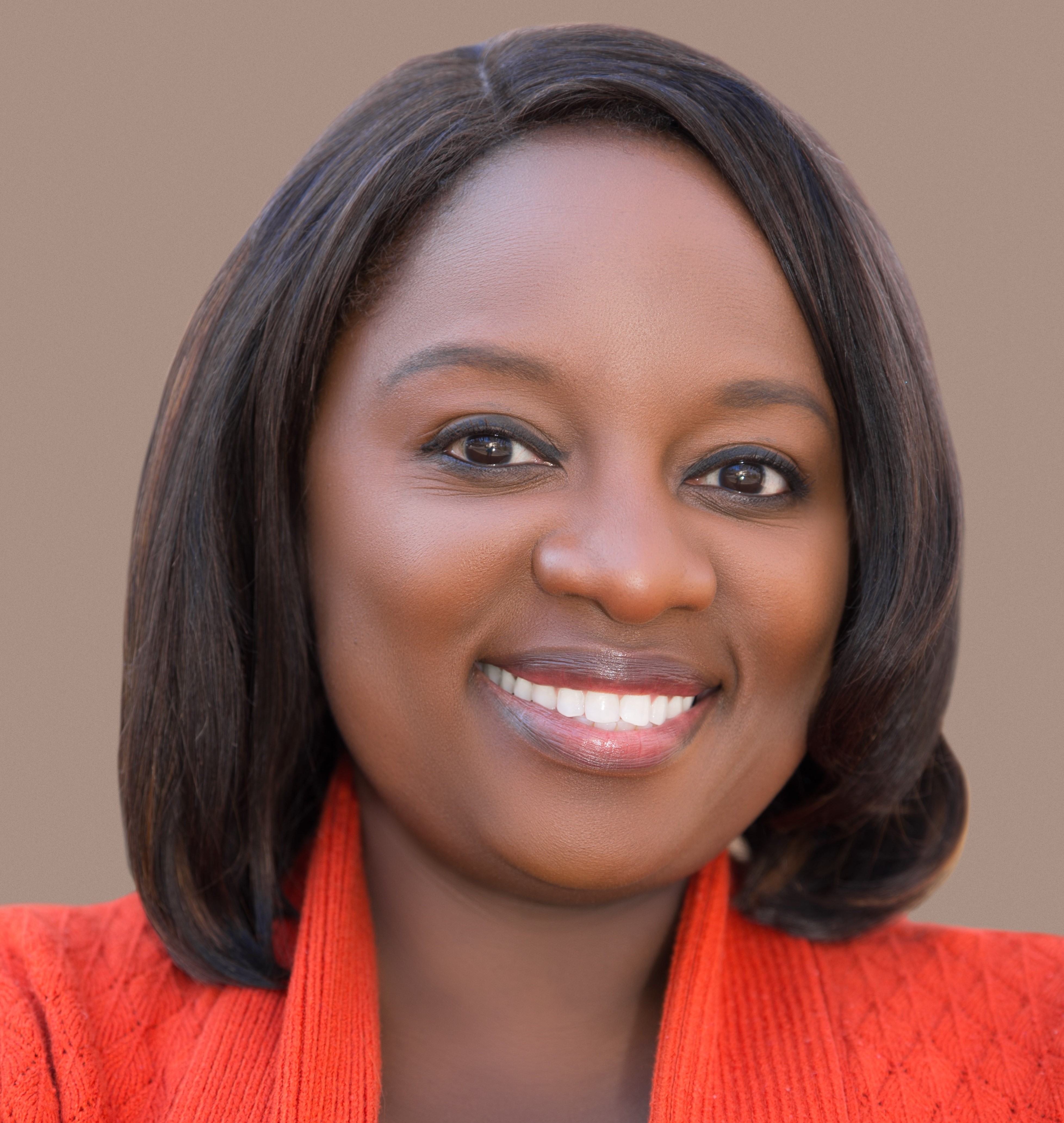 actor Angela Ray large photo