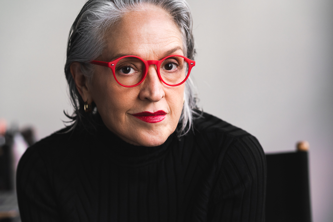 actor Elena Campbell-Martinez large photo