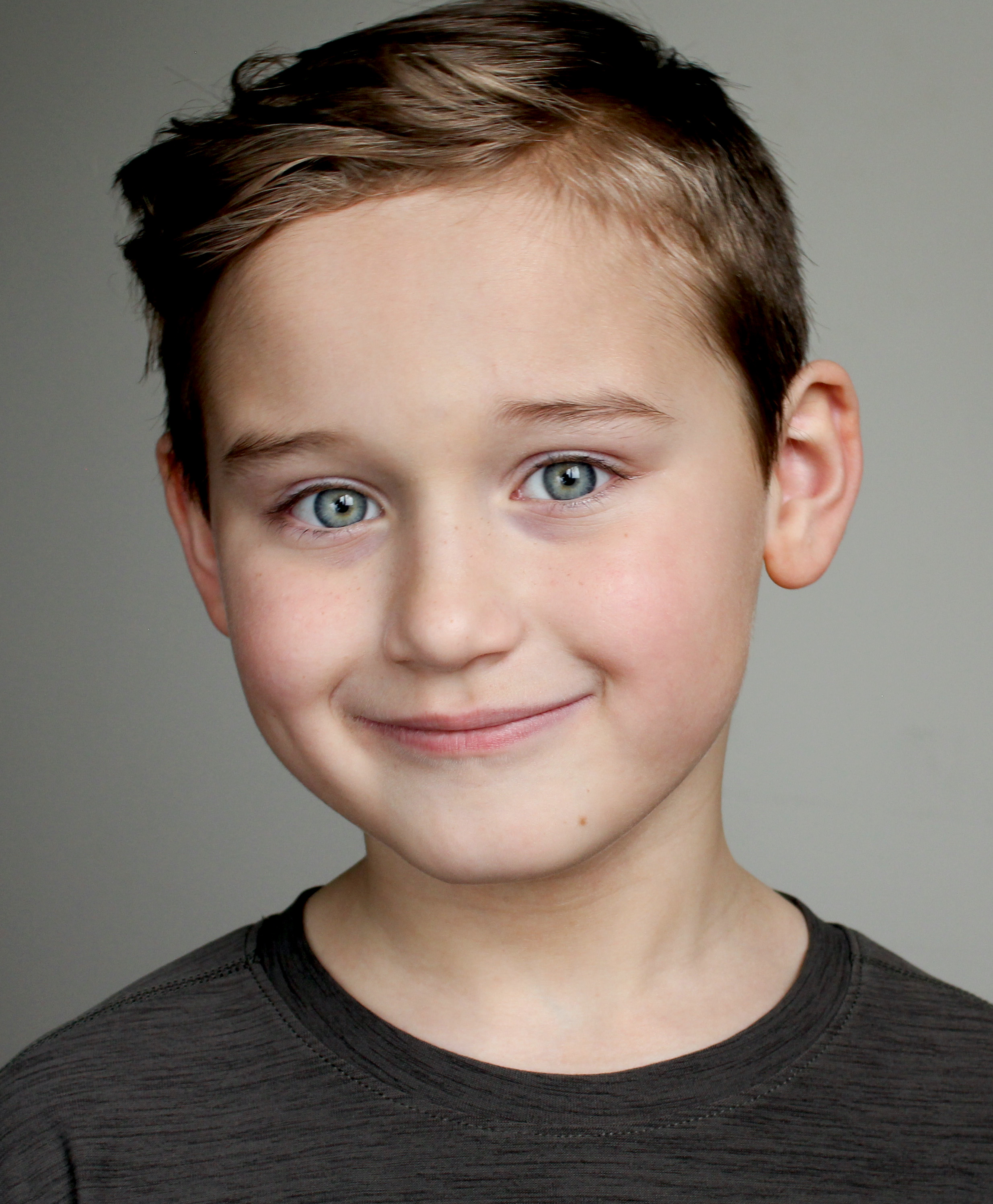 actor Gunnar Burke large photo