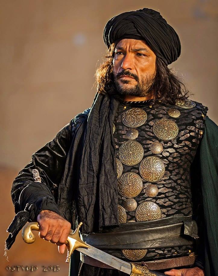 actor Younes Benzakour large photo