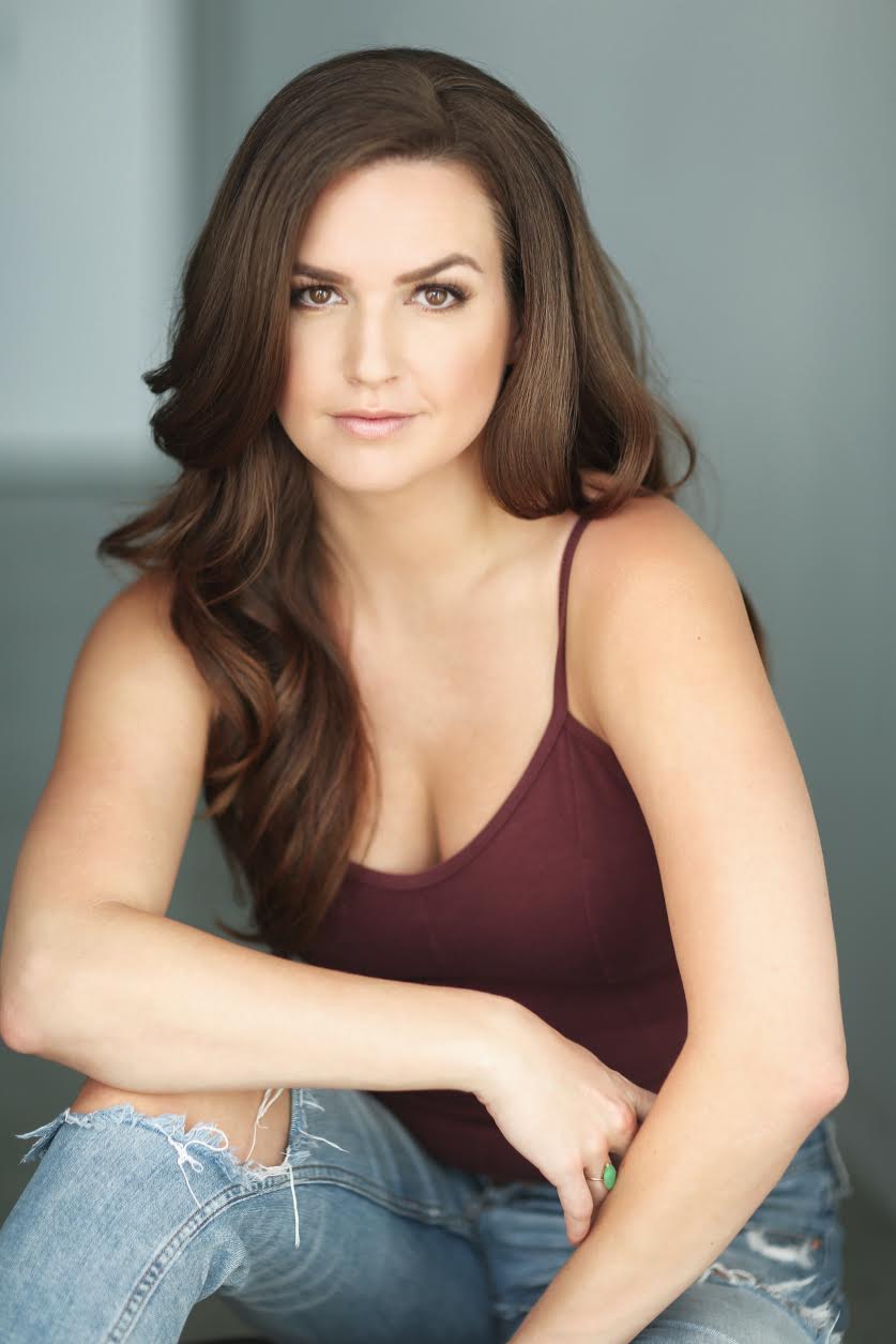 actor Lindsay Winch large photo