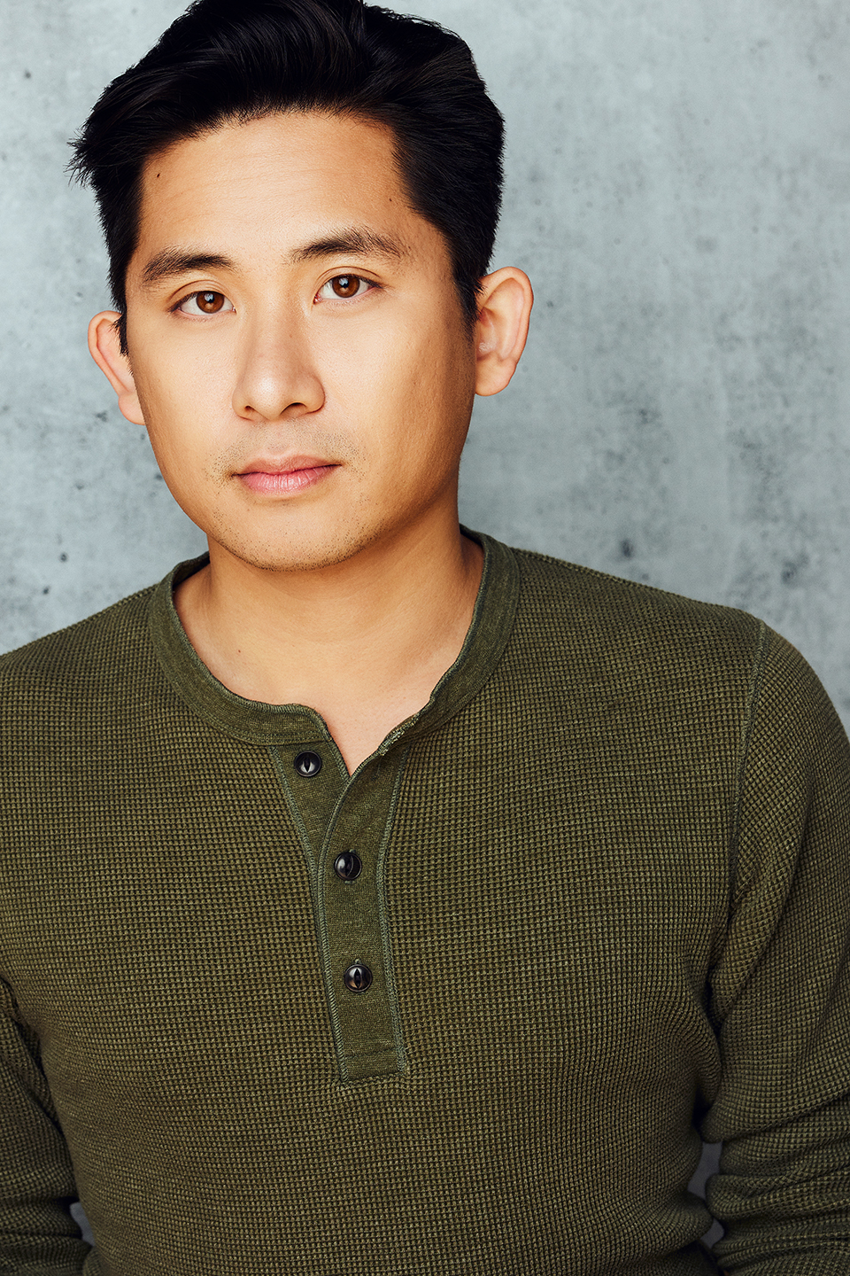 actor Louie Cordon large photo