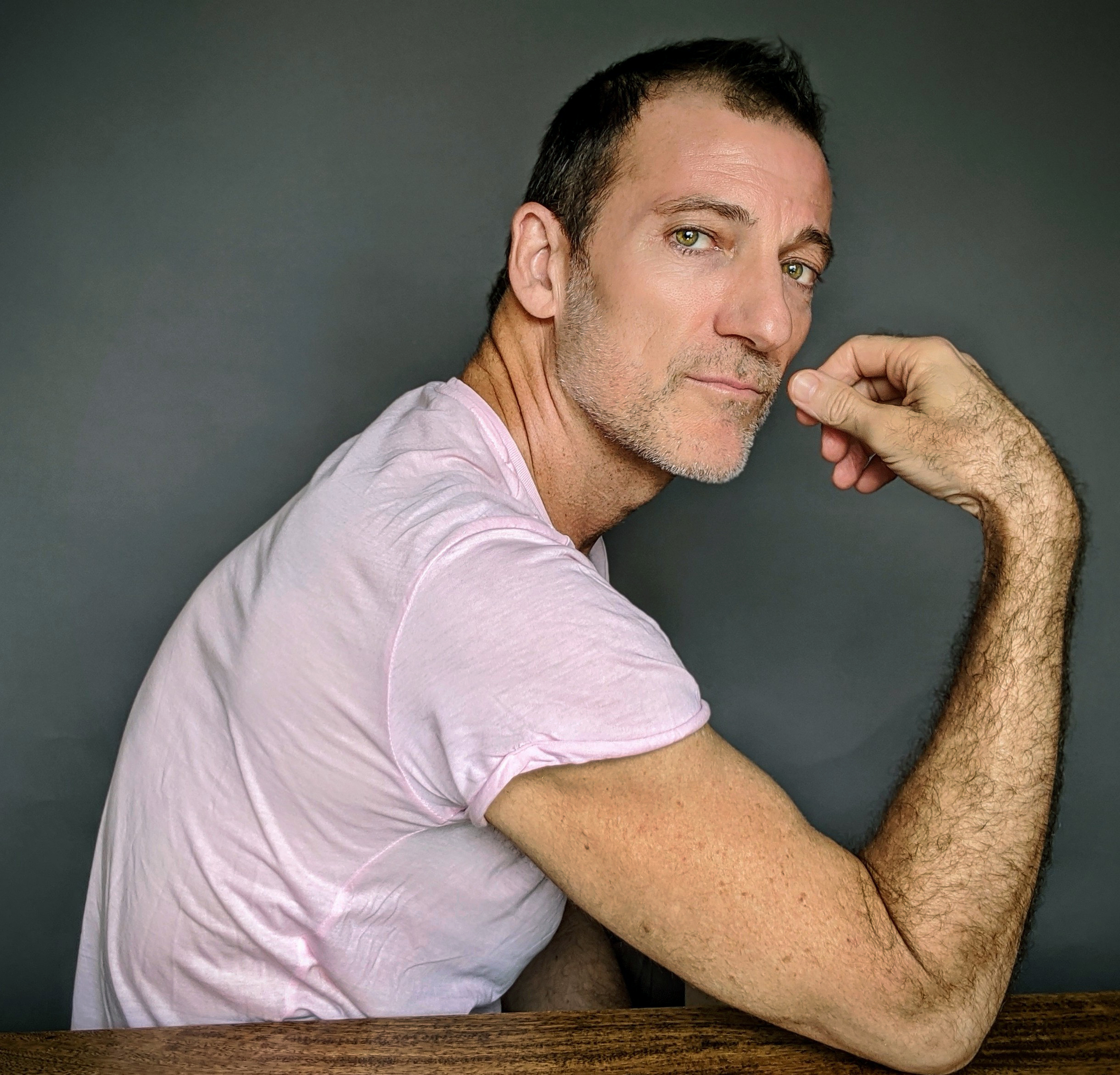 actor Mark Bennington large photo