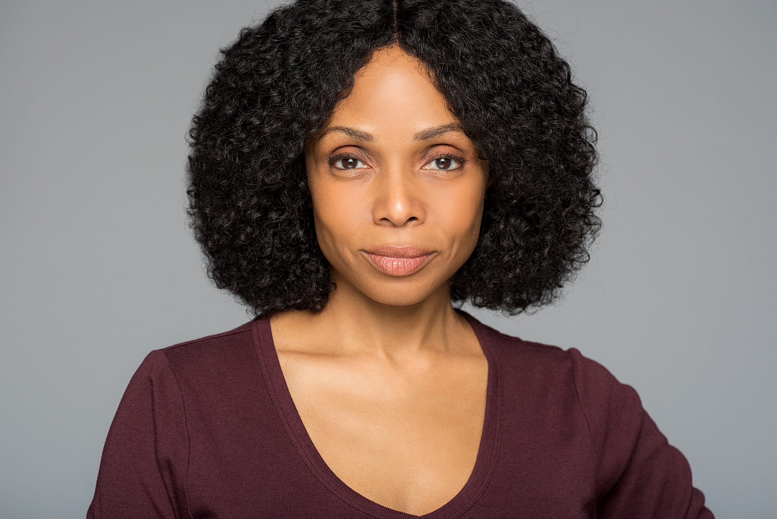 actor Kelly Owens large photo