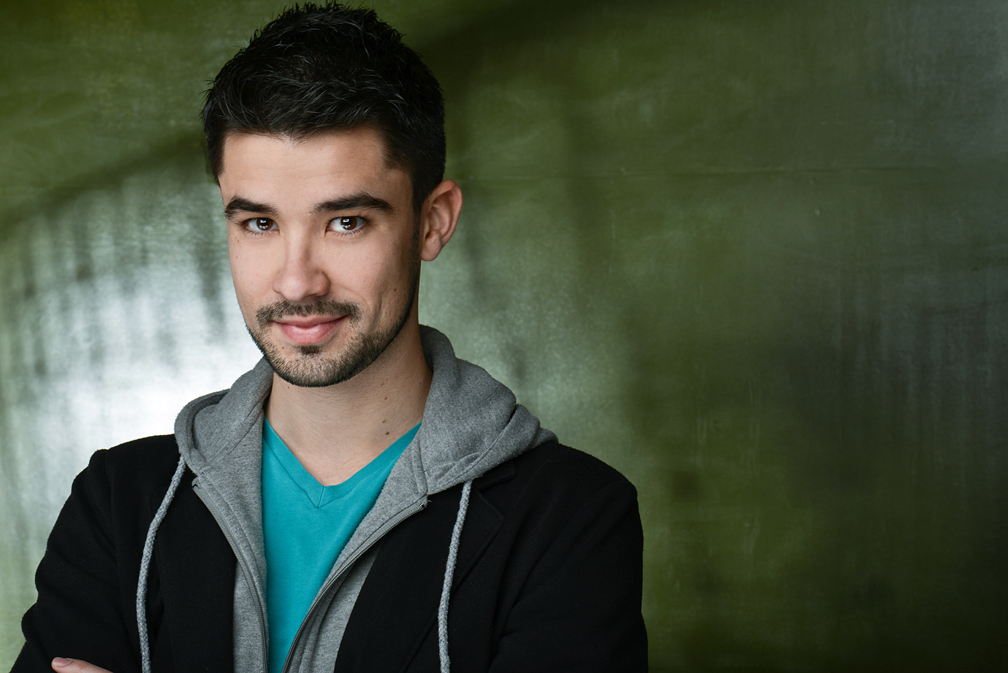 actor Scott Mendonca large photo