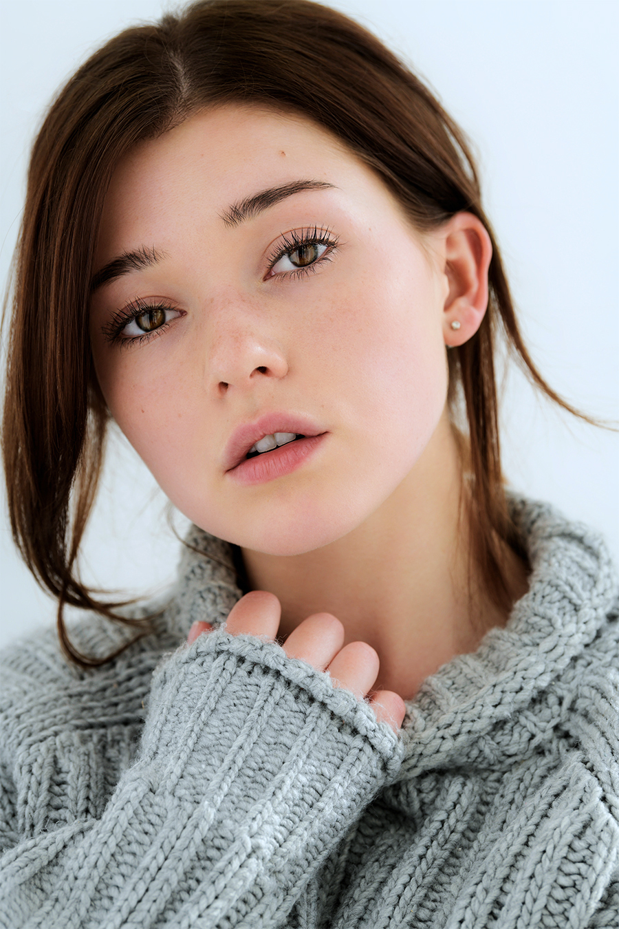 actor Katie Douglas large photo