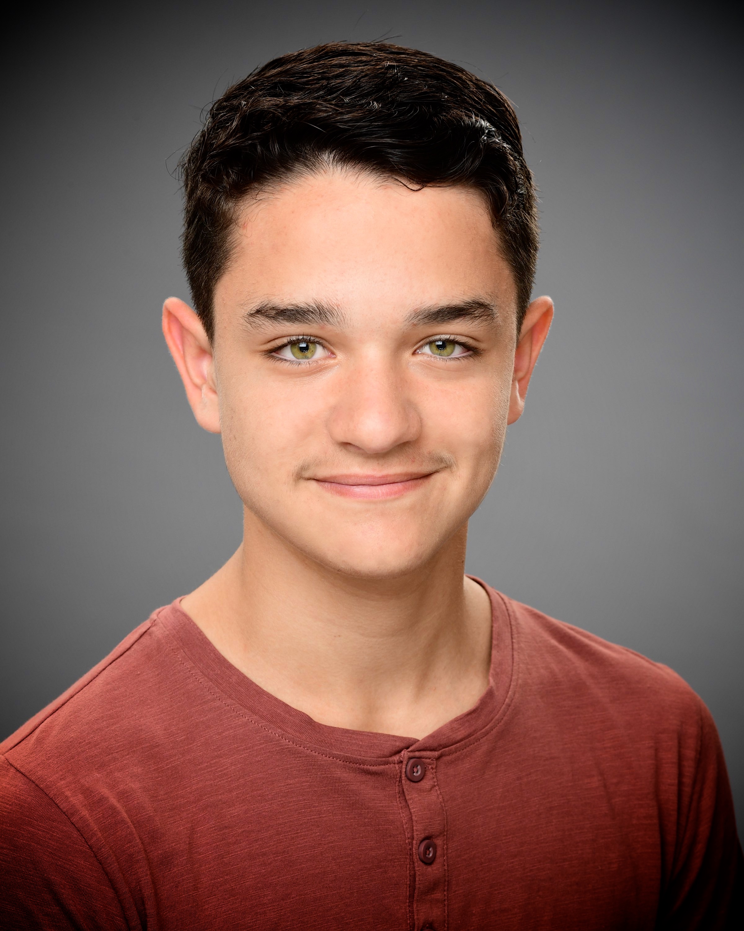 actor Zack Grech large photo