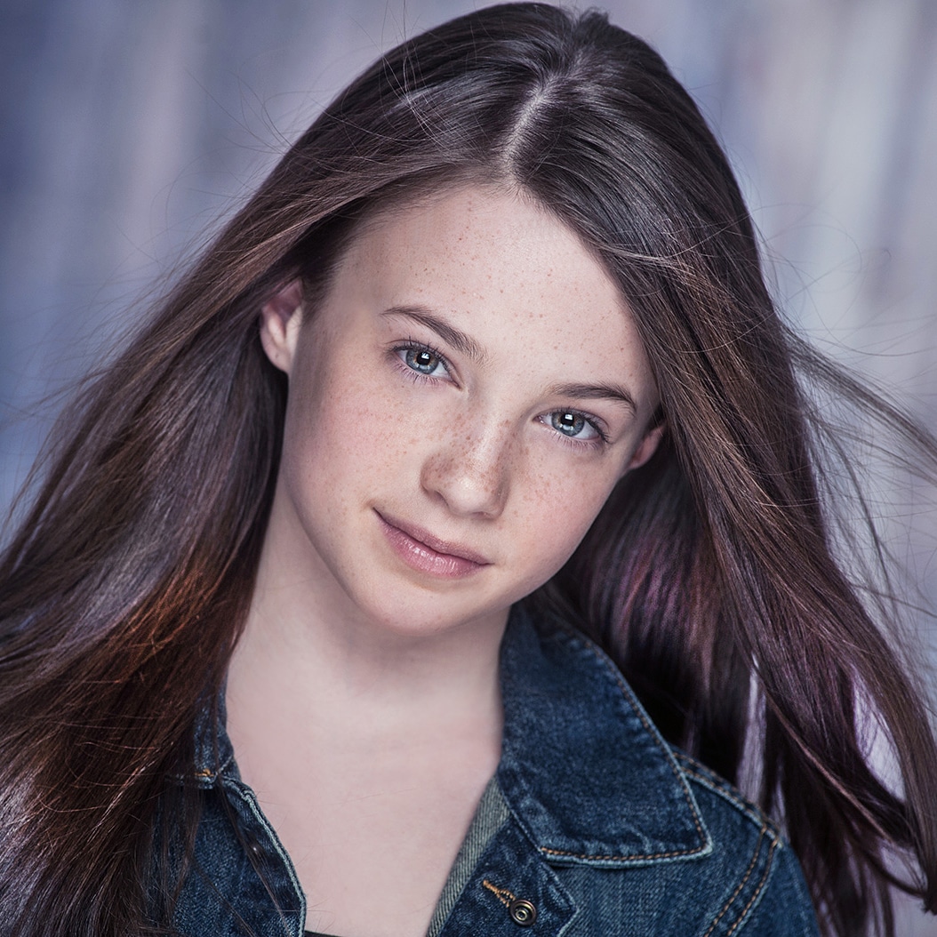 actor Hattie Kragten large photo