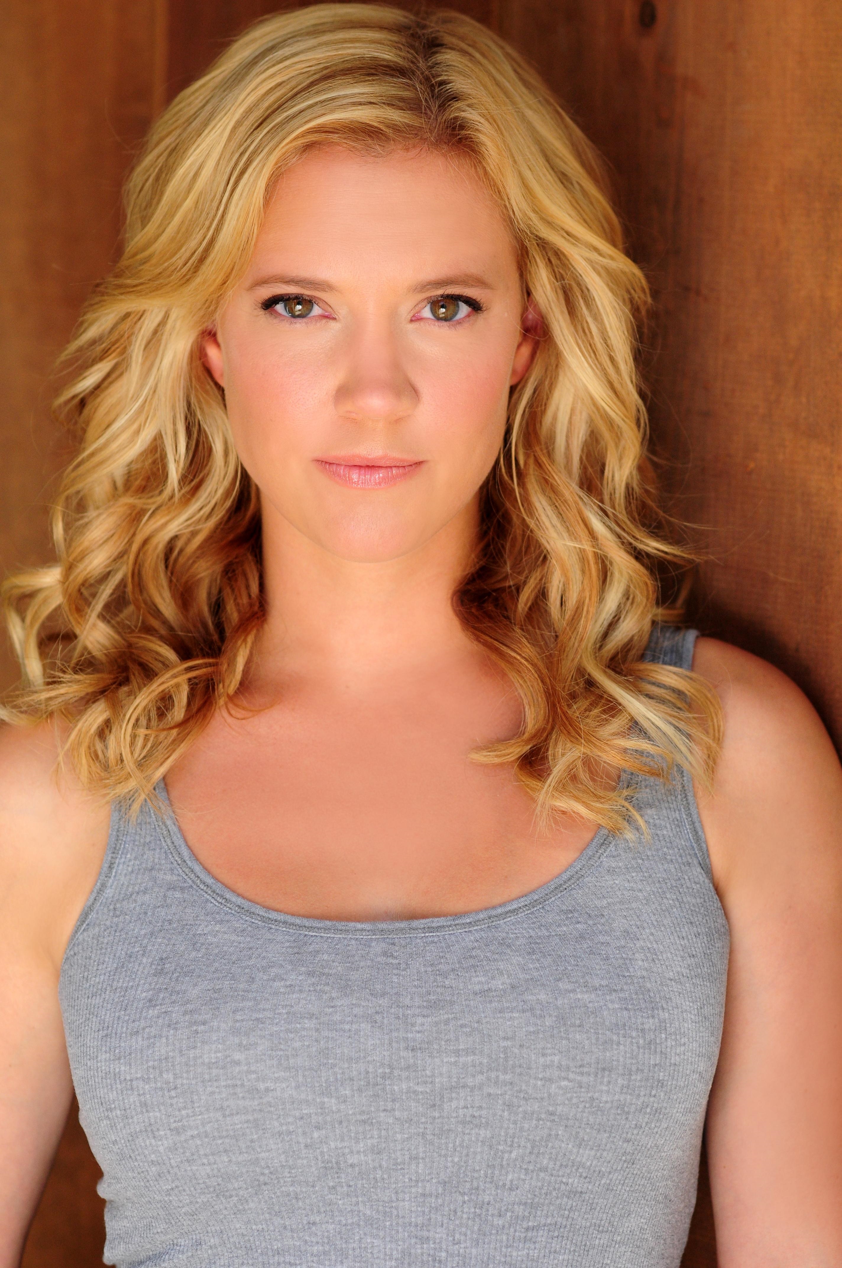 actor Patti Murin large photo