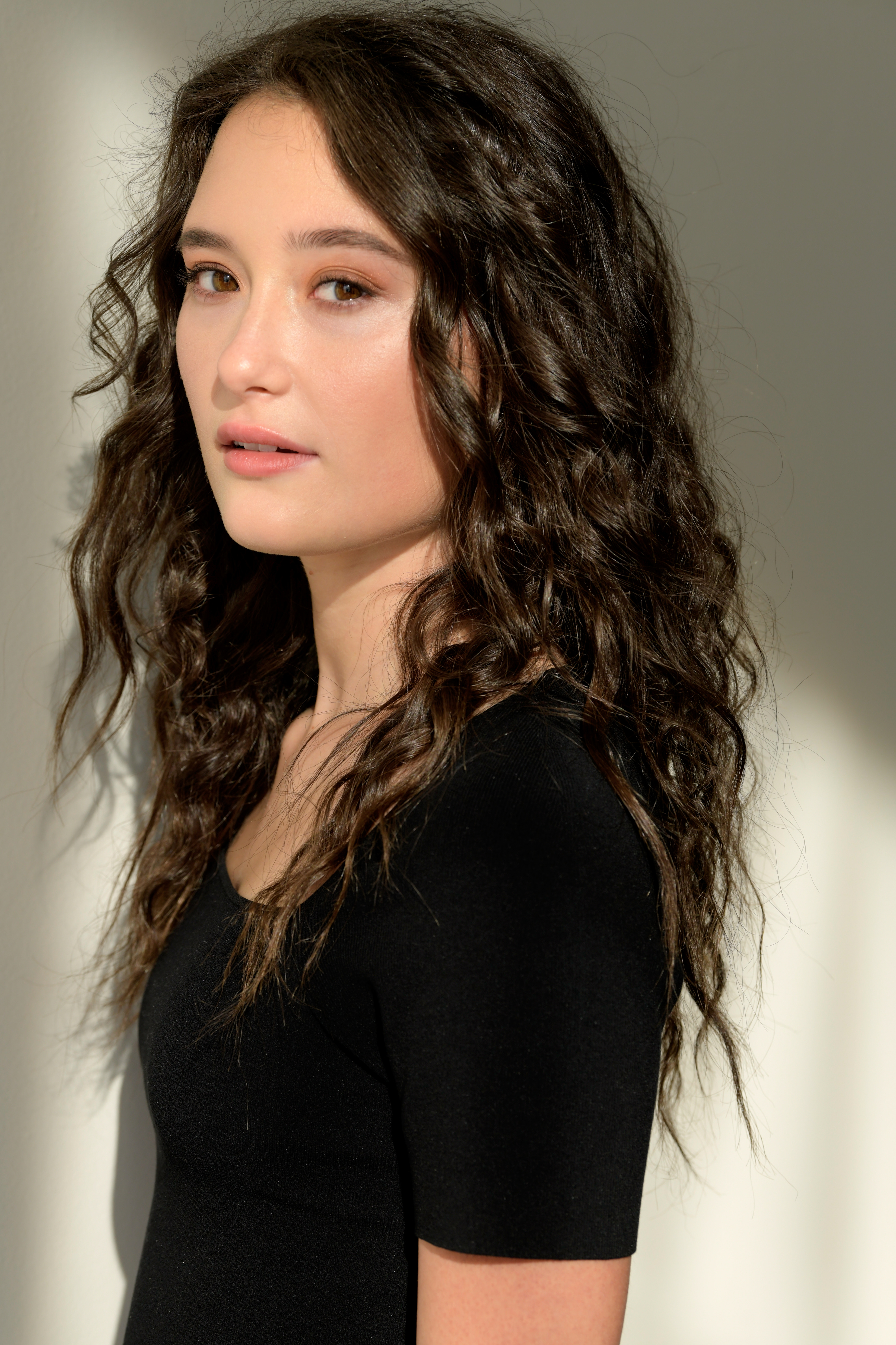 actor Alyssa Gonzalez large photo