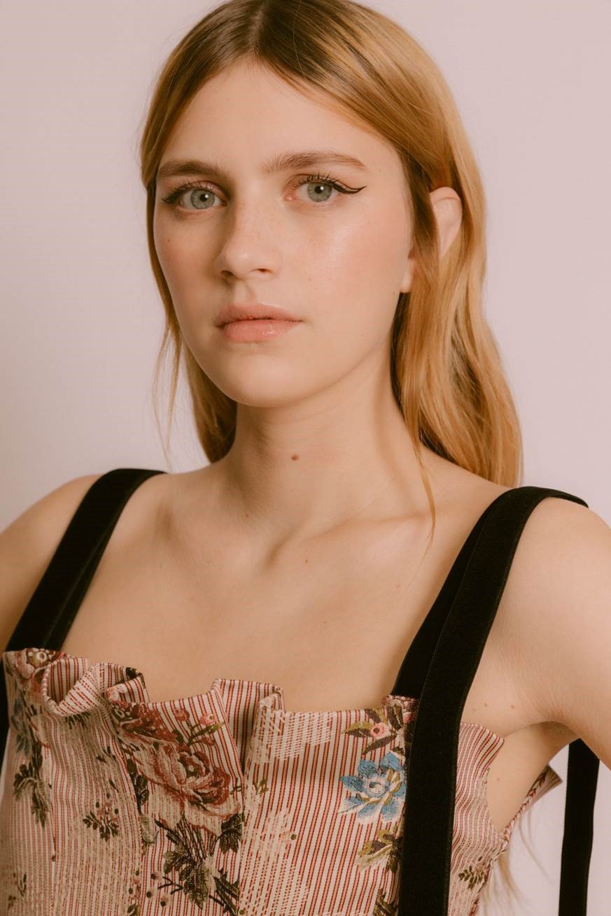 actor Nell Tiger Free large photo