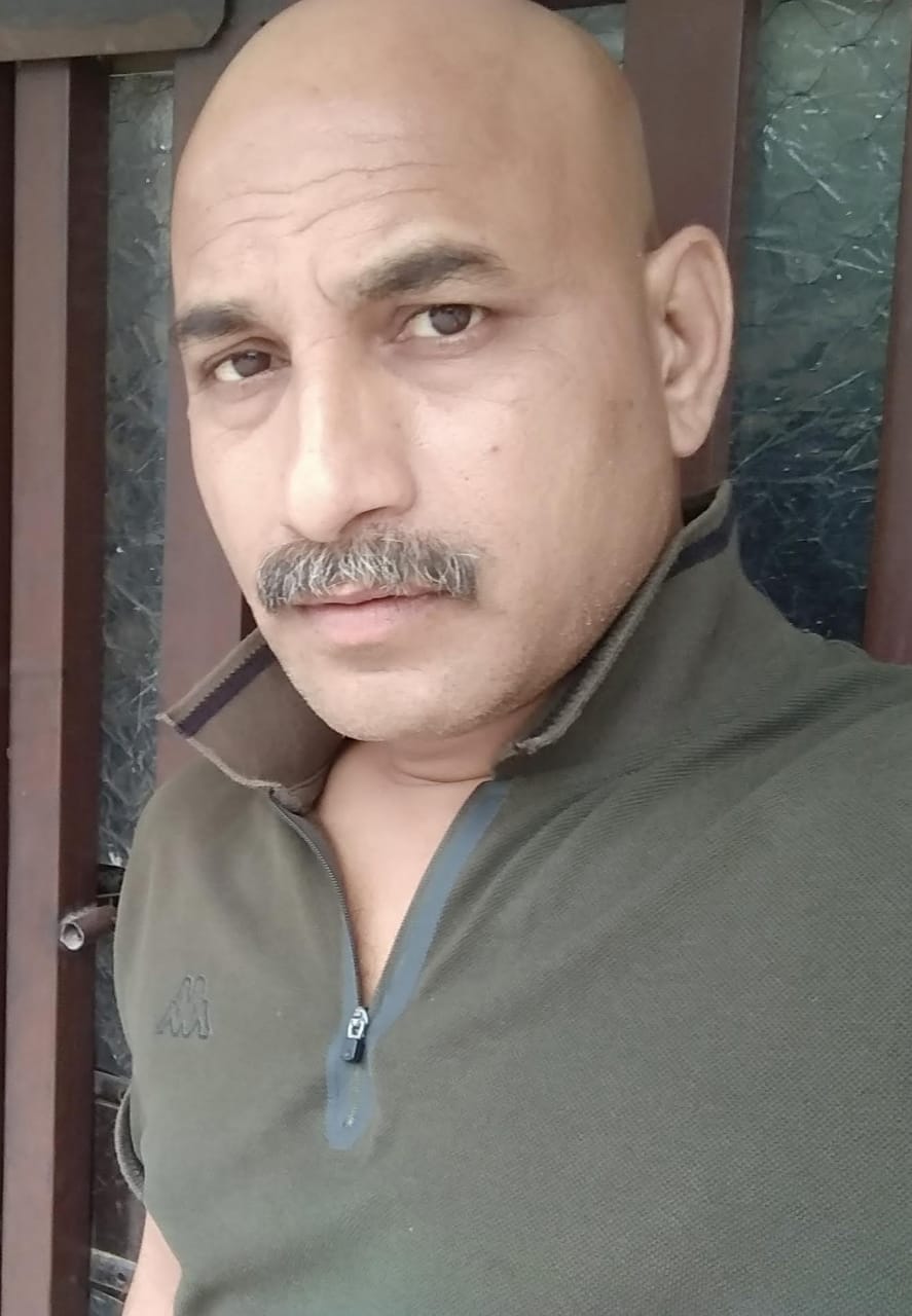 actor Sadanand Patil large photo