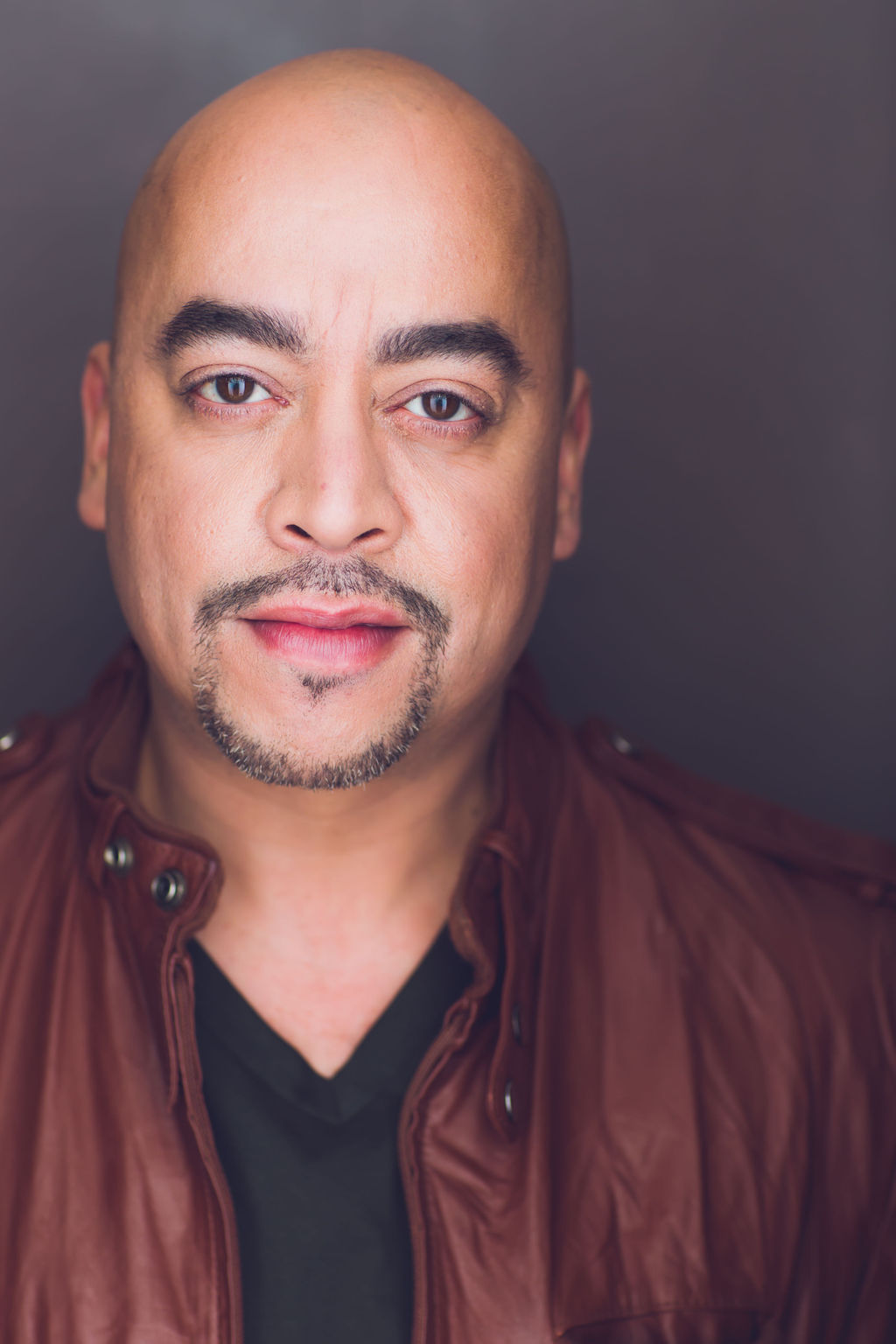 actor Carlos Arce Jr. large photo