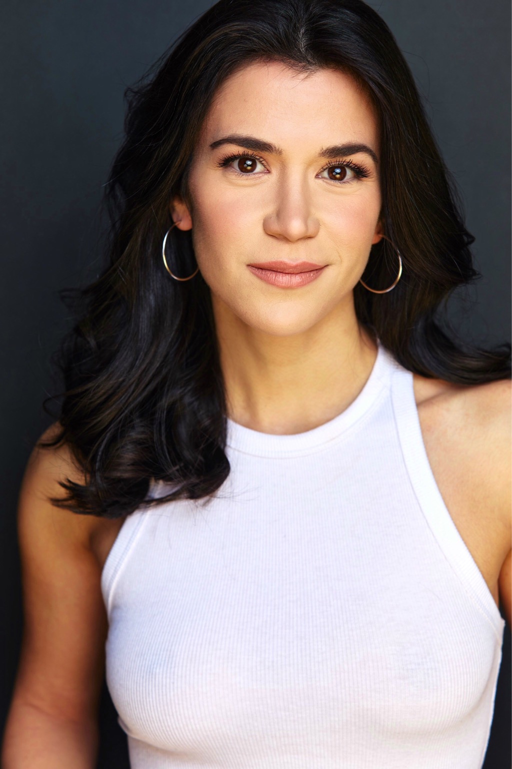 actor Erika Longo large photo