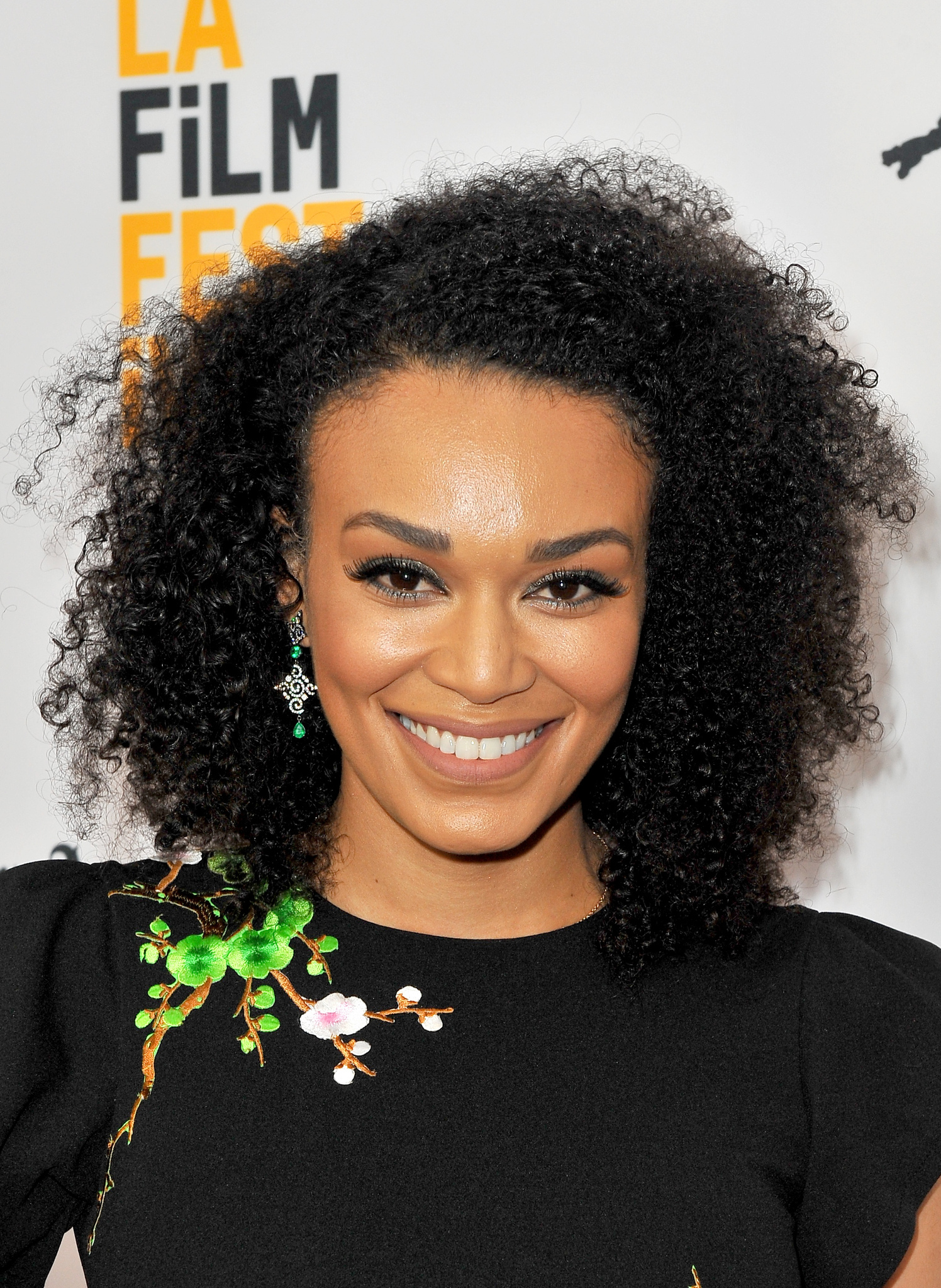 actor Pearl Thusi large photo