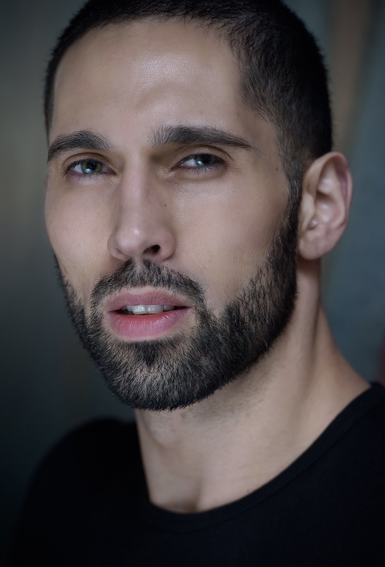 actor Serhat Metin large photo