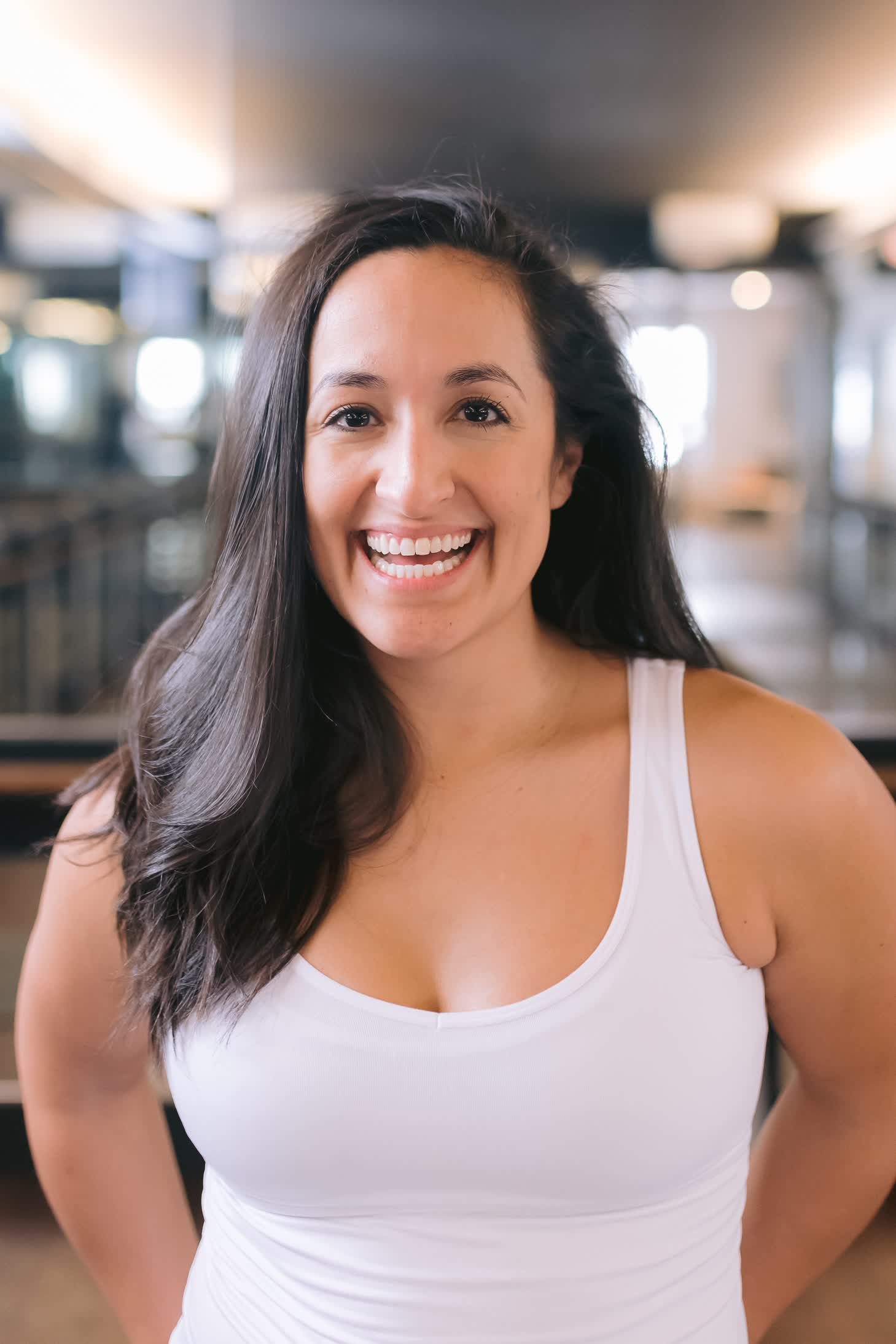 actor Elena Marisa Flores large photo