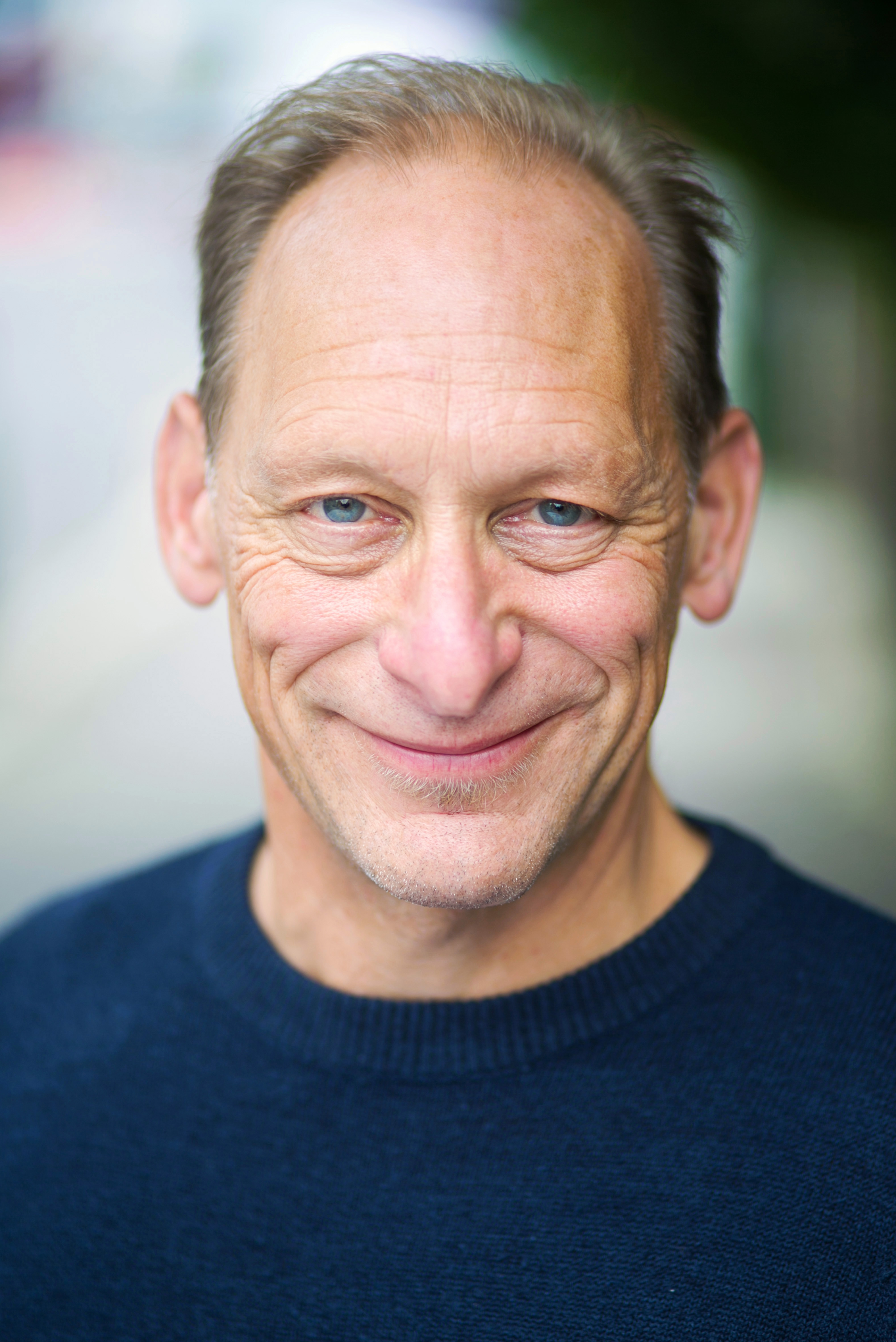 actor Eric Colvin large photo