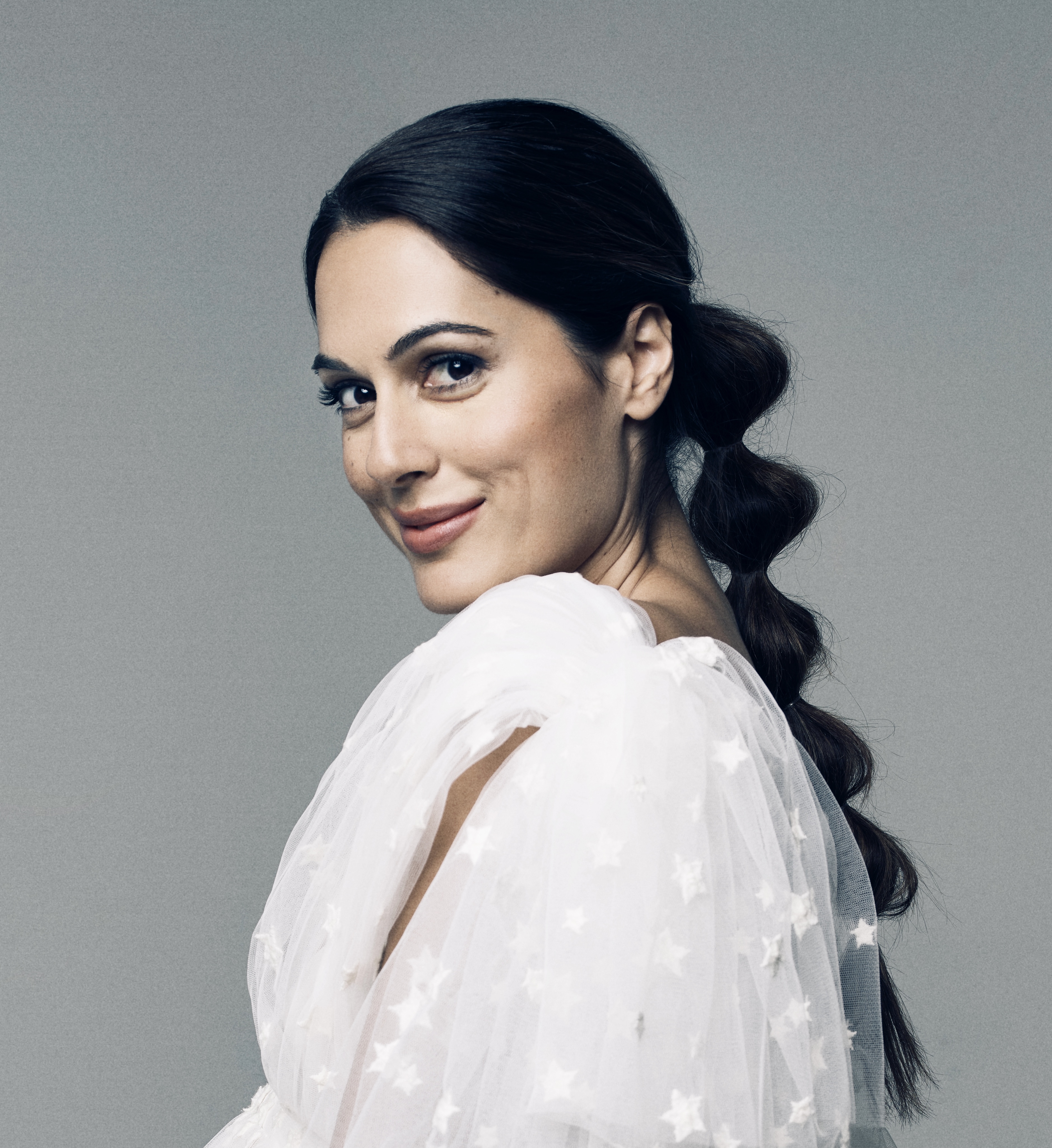 actor Amy Maghera large photo