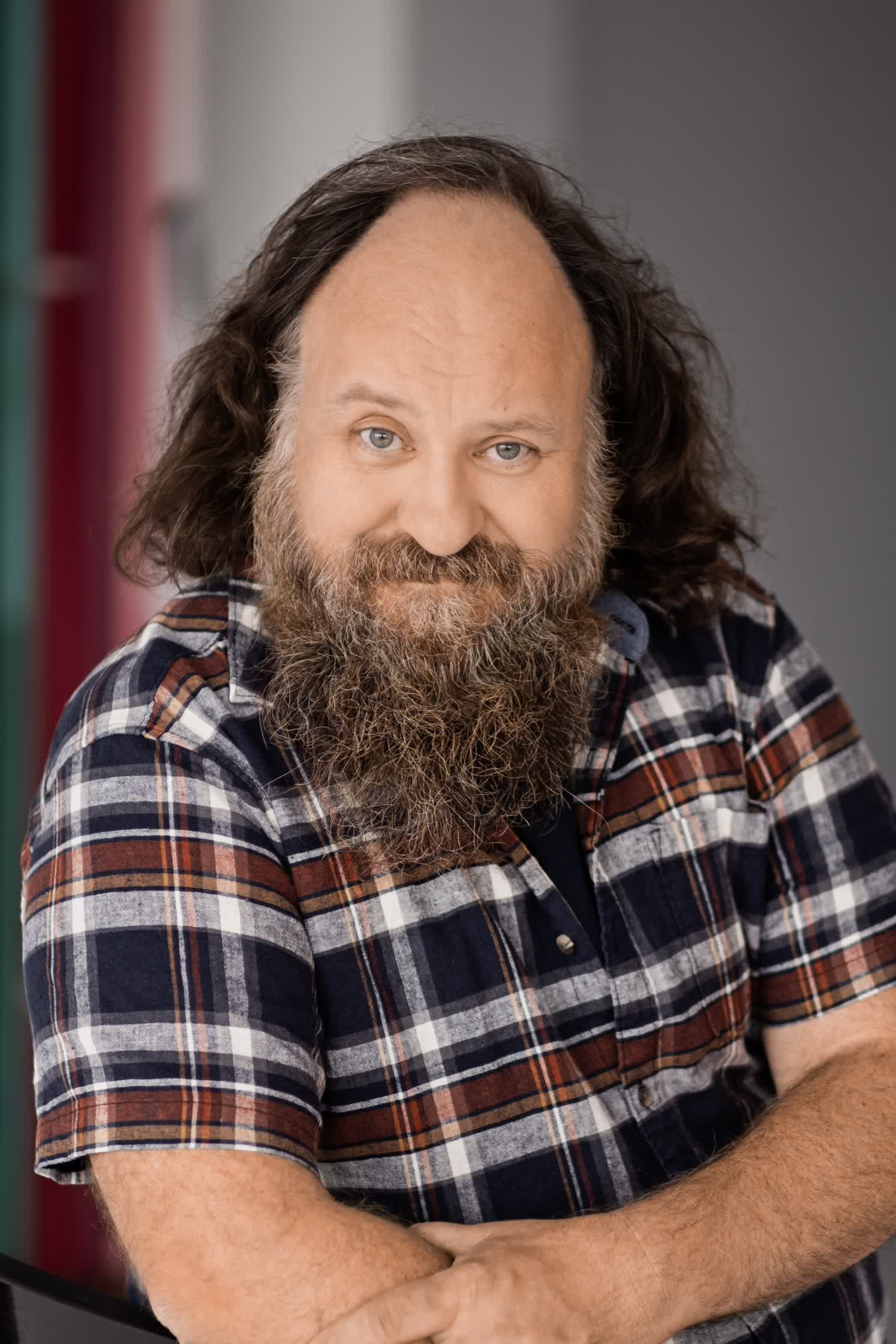 actor Mike Paterson large photo