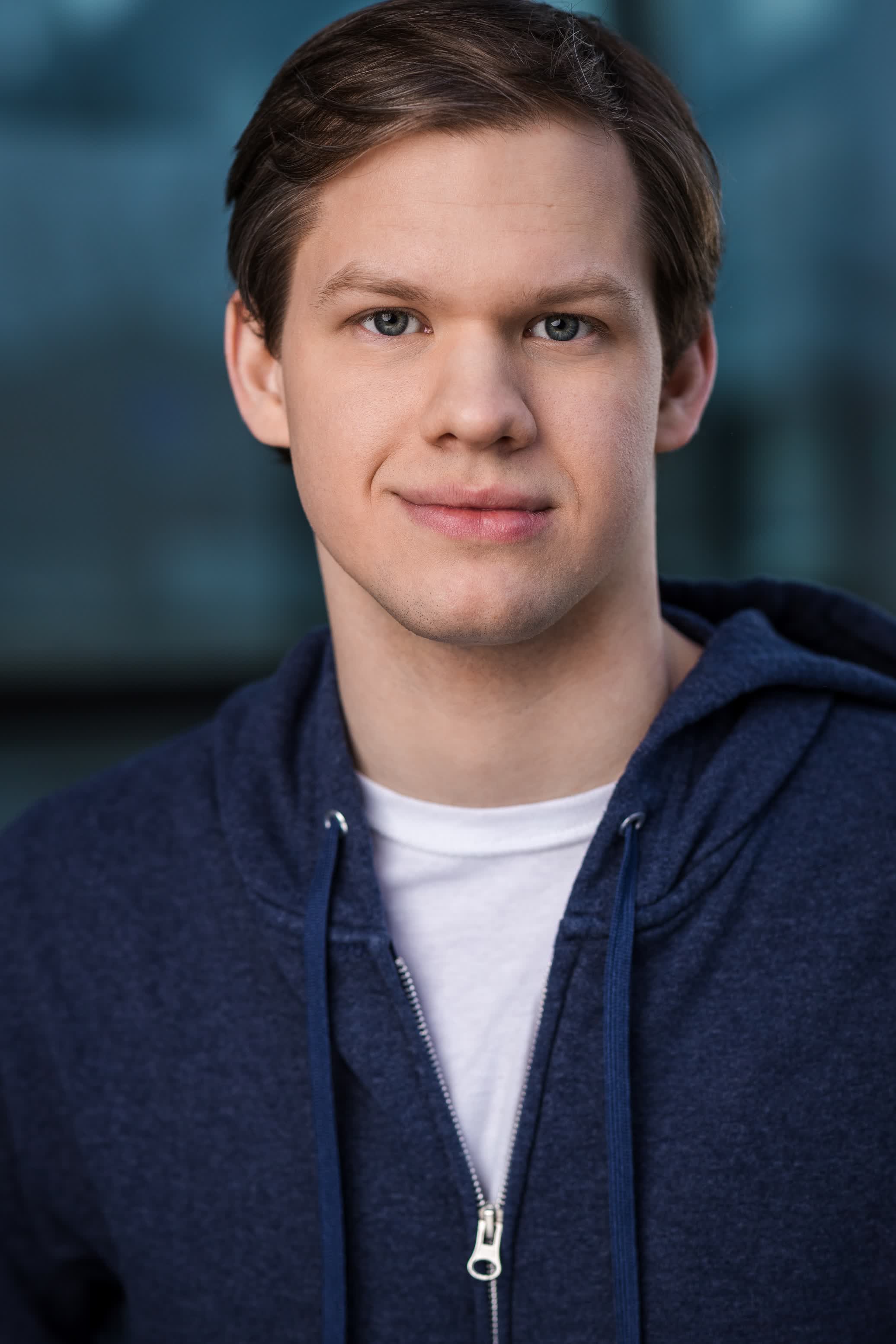 actor Deaton Gabbard large photo