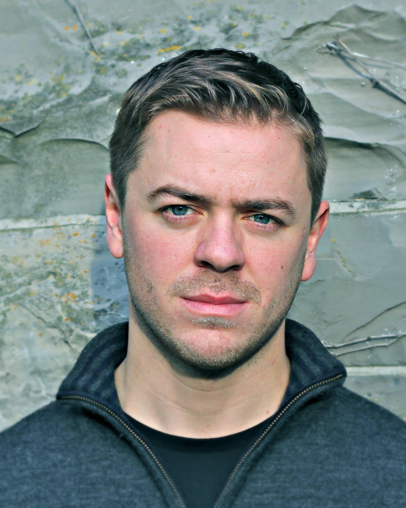 actor Graham Earley large photo