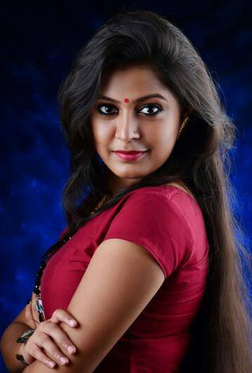 actor Meera Nair large photo