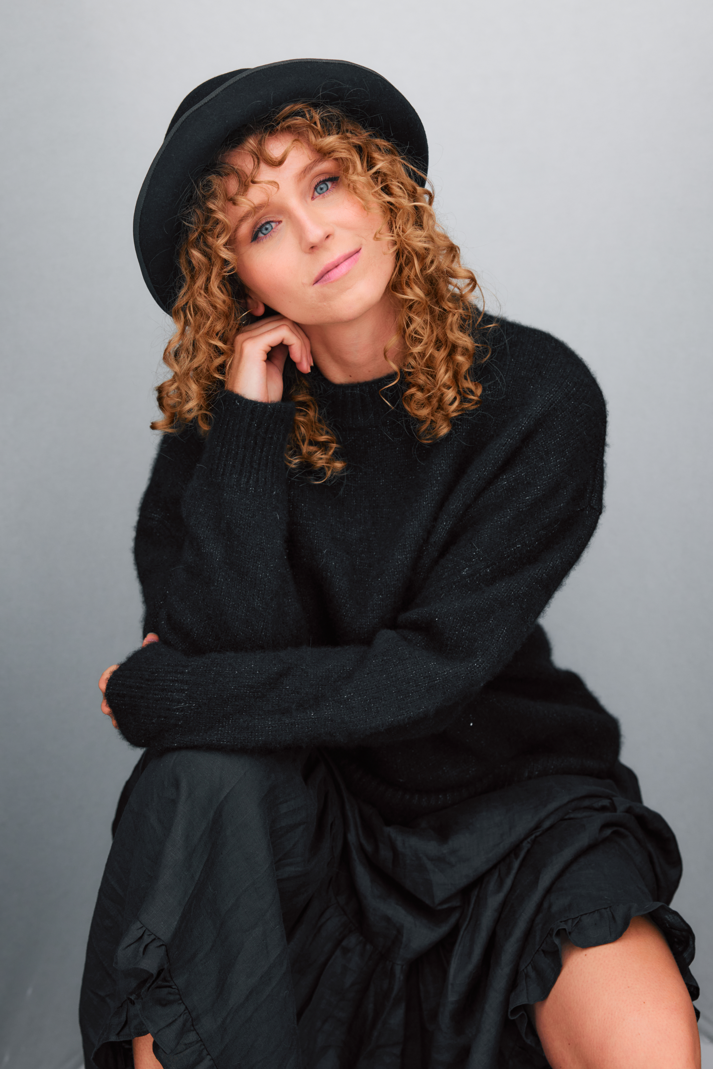 actor Shay Guthrie large photo