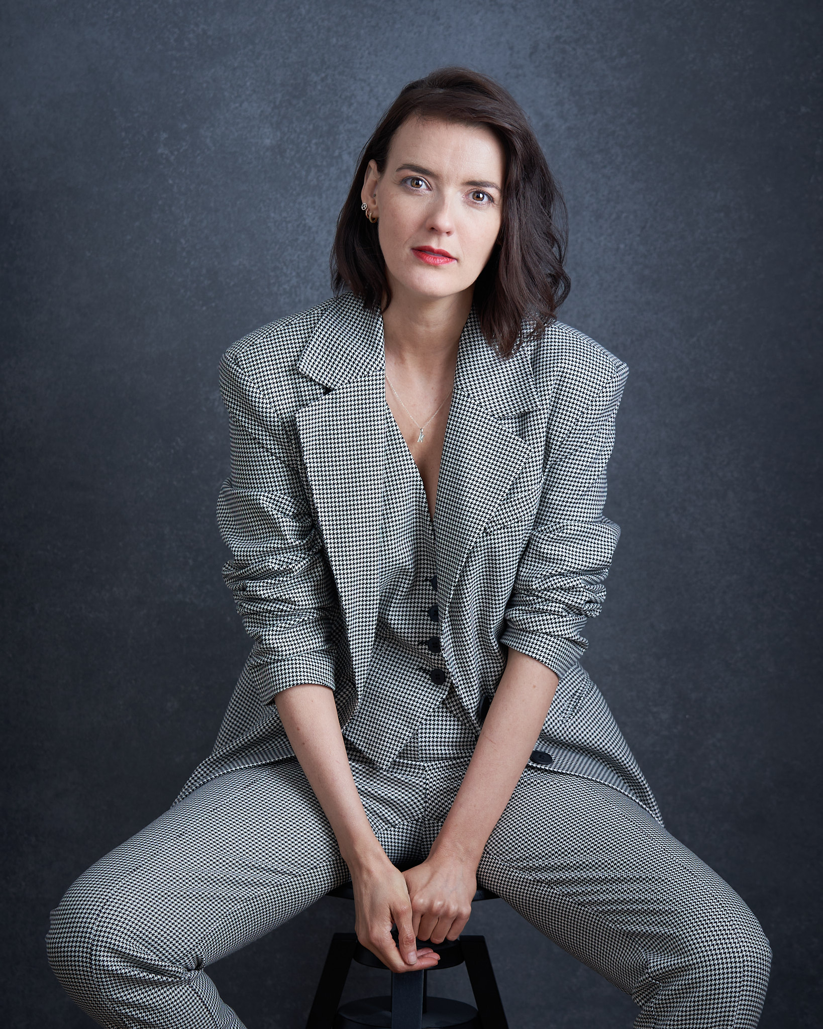 actor Kirsty Strain large photo