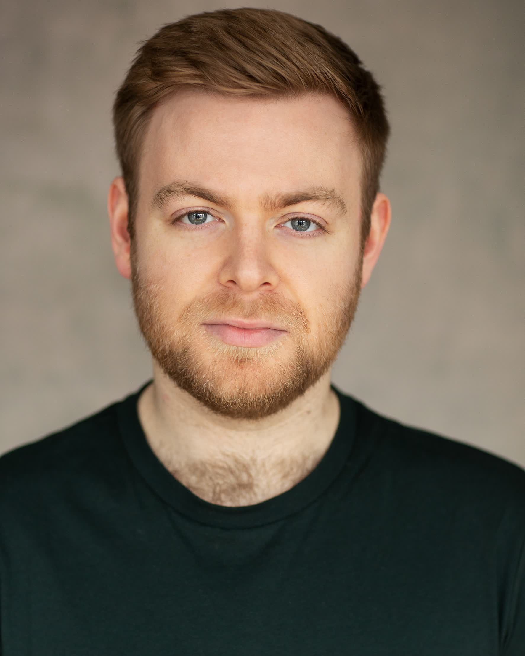 actor Caolan McCarthy large photo