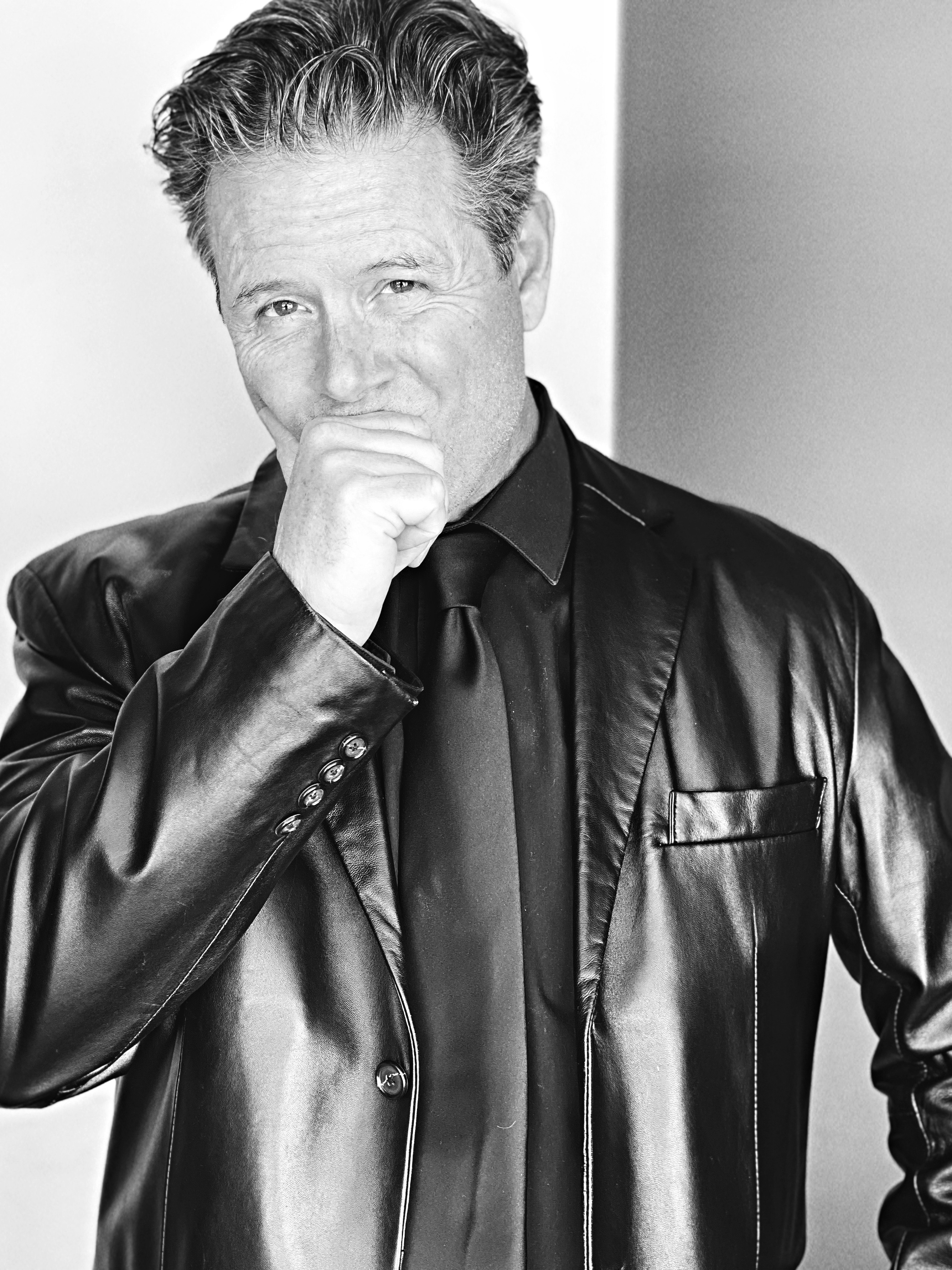 actor Gregory DePetro large photo