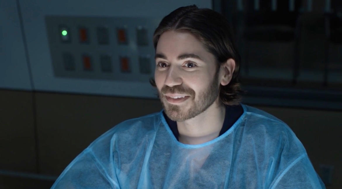 actor Noah Galvin large photo