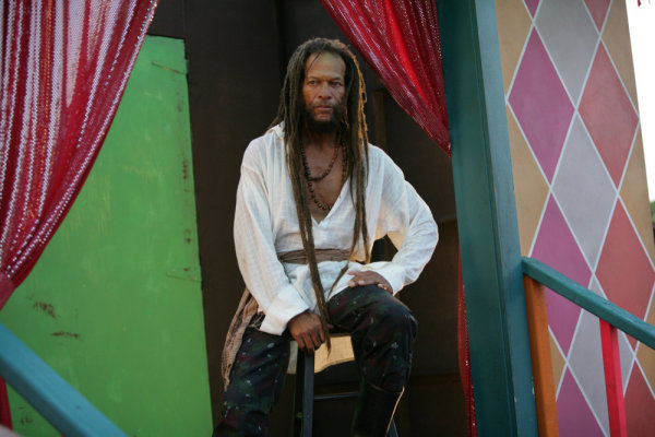 actor Harry Perry large photo