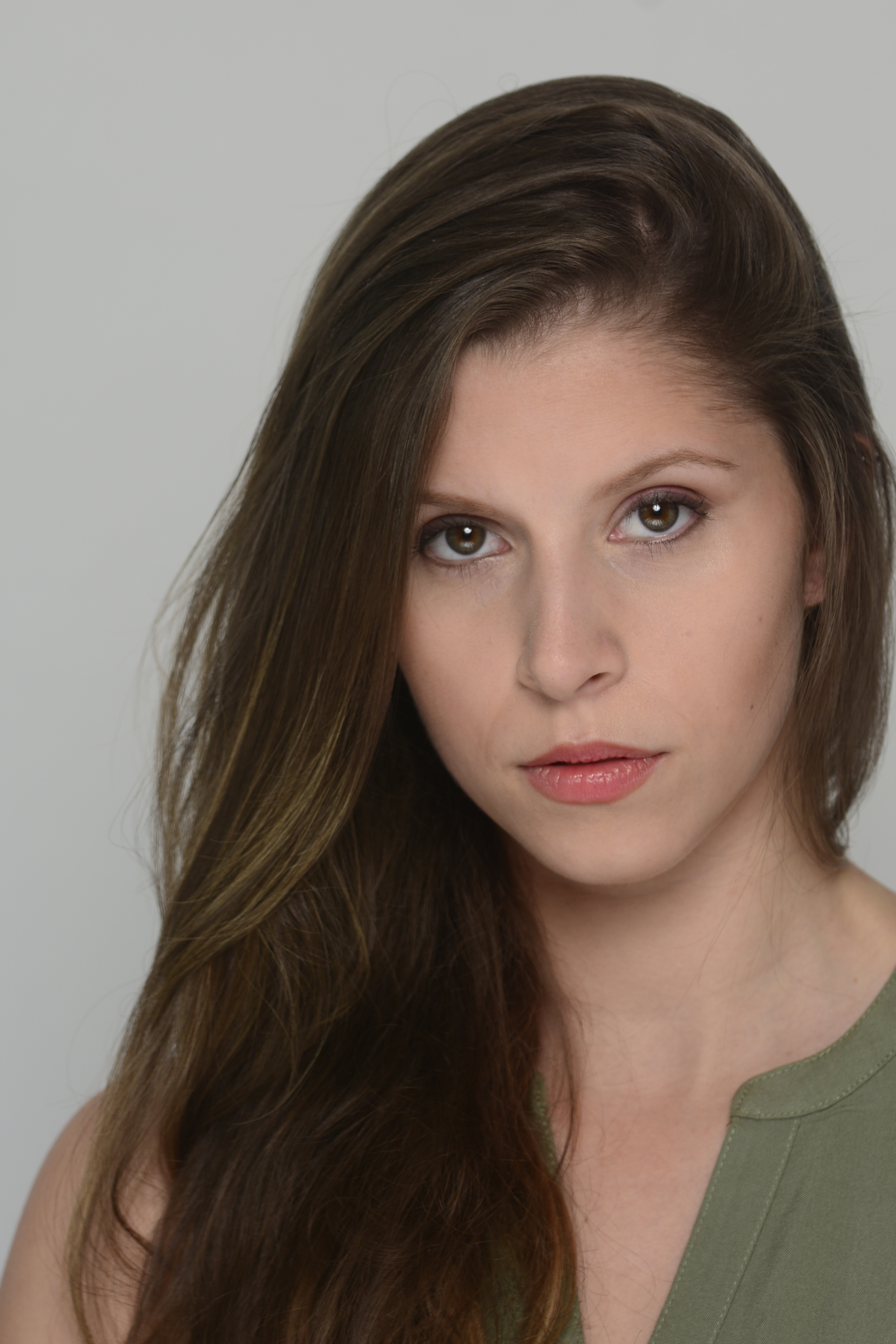 actor Ivy Rose Lynn large photo